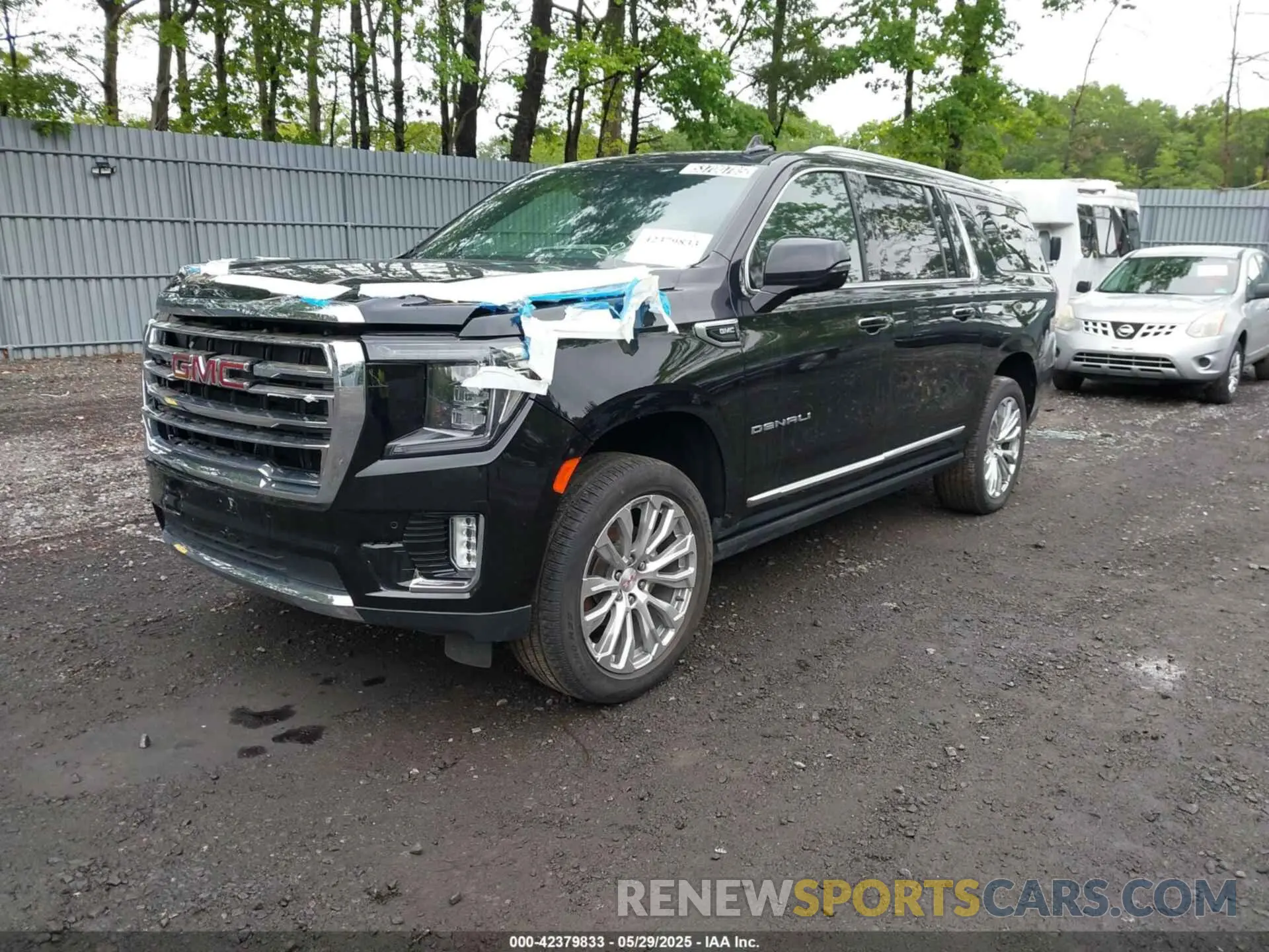 2 Photograph of a damaged car 1GKS1JKL2PR211634 GMC YUKON XL 2023