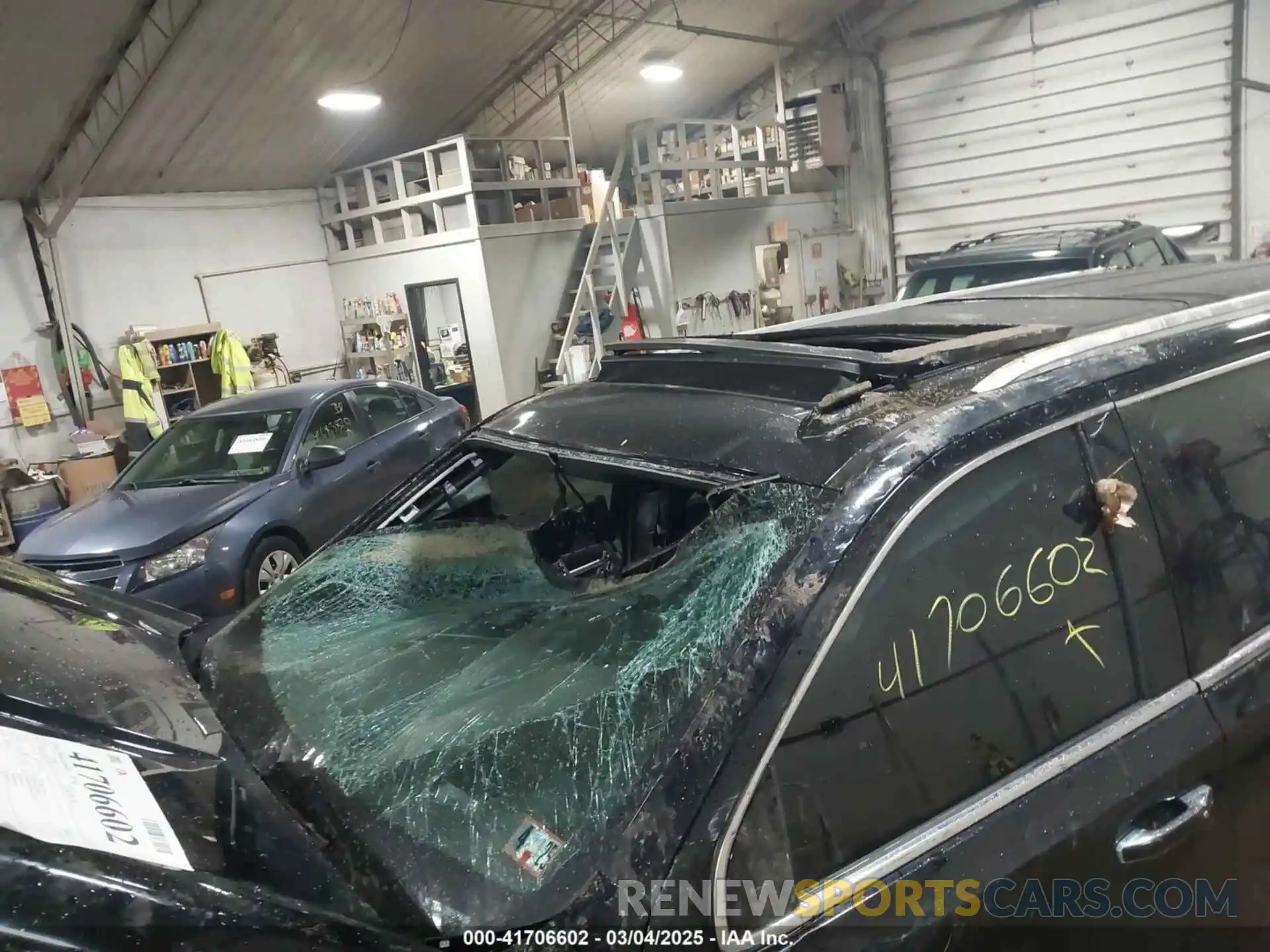 6 Photograph of a damaged car 1GKS2JKL5PR457221 GMC YUKON XL 2023