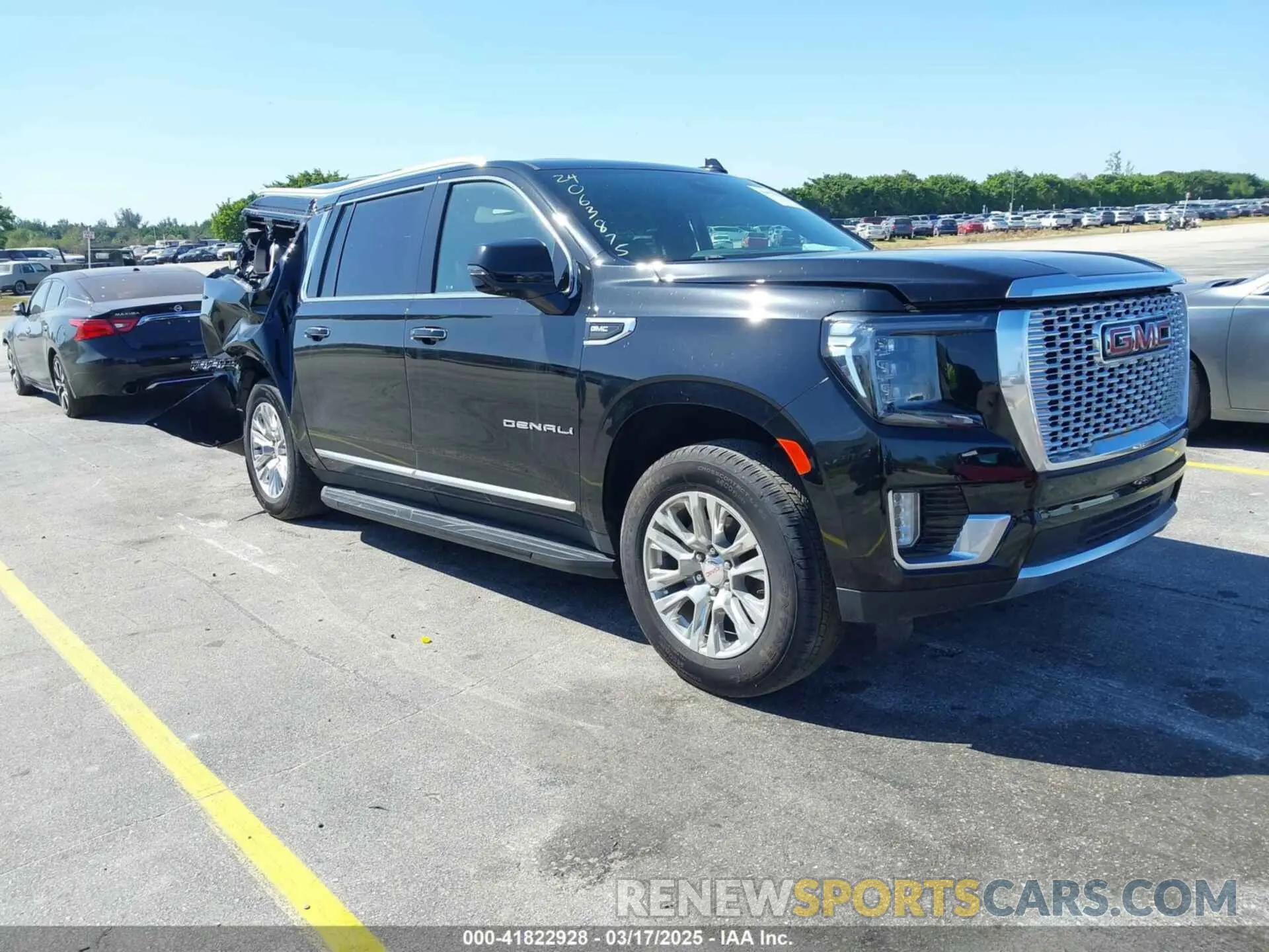 1 Photograph of a damaged car 1GKS1JKL4RR127298 GMC YUKON XL 2024