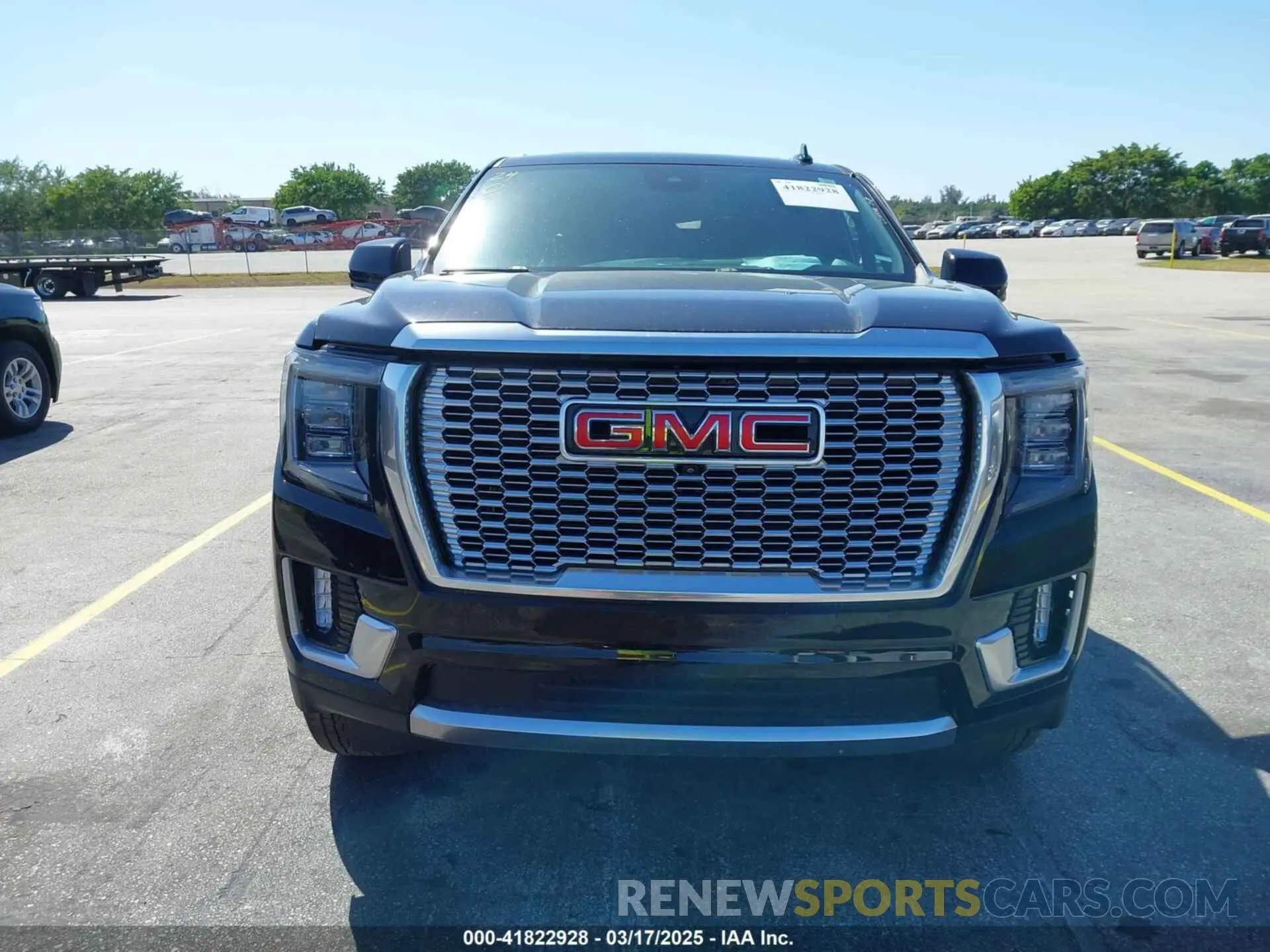 11 Photograph of a damaged car 1GKS1JKL4RR127298 GMC YUKON XL 2024