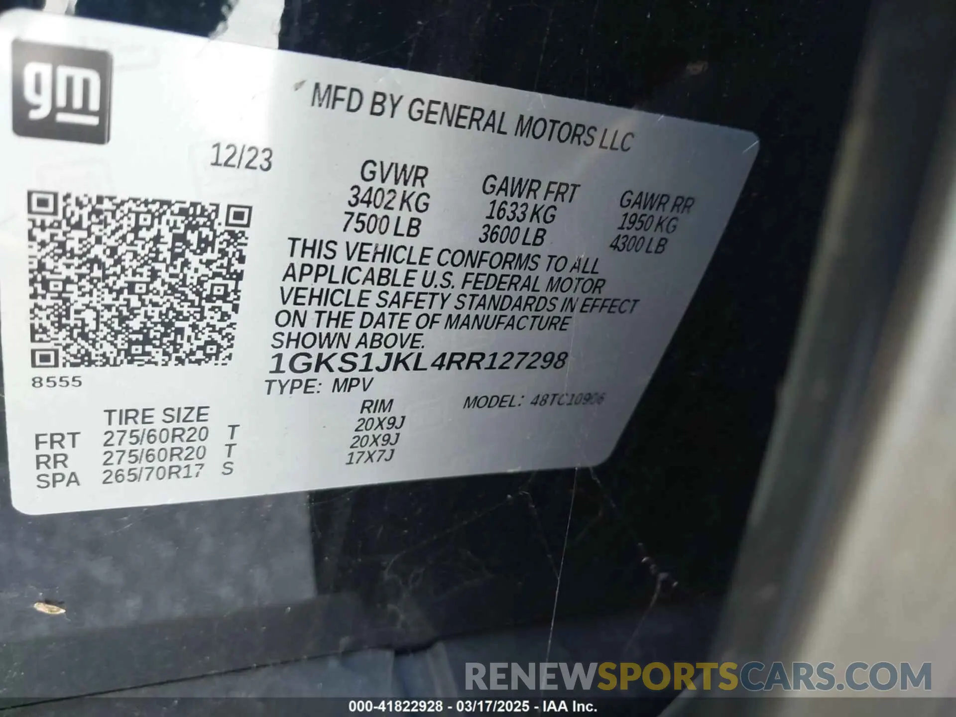 9 Photograph of a damaged car 1GKS1JKL4RR127298 GMC YUKON XL 2024