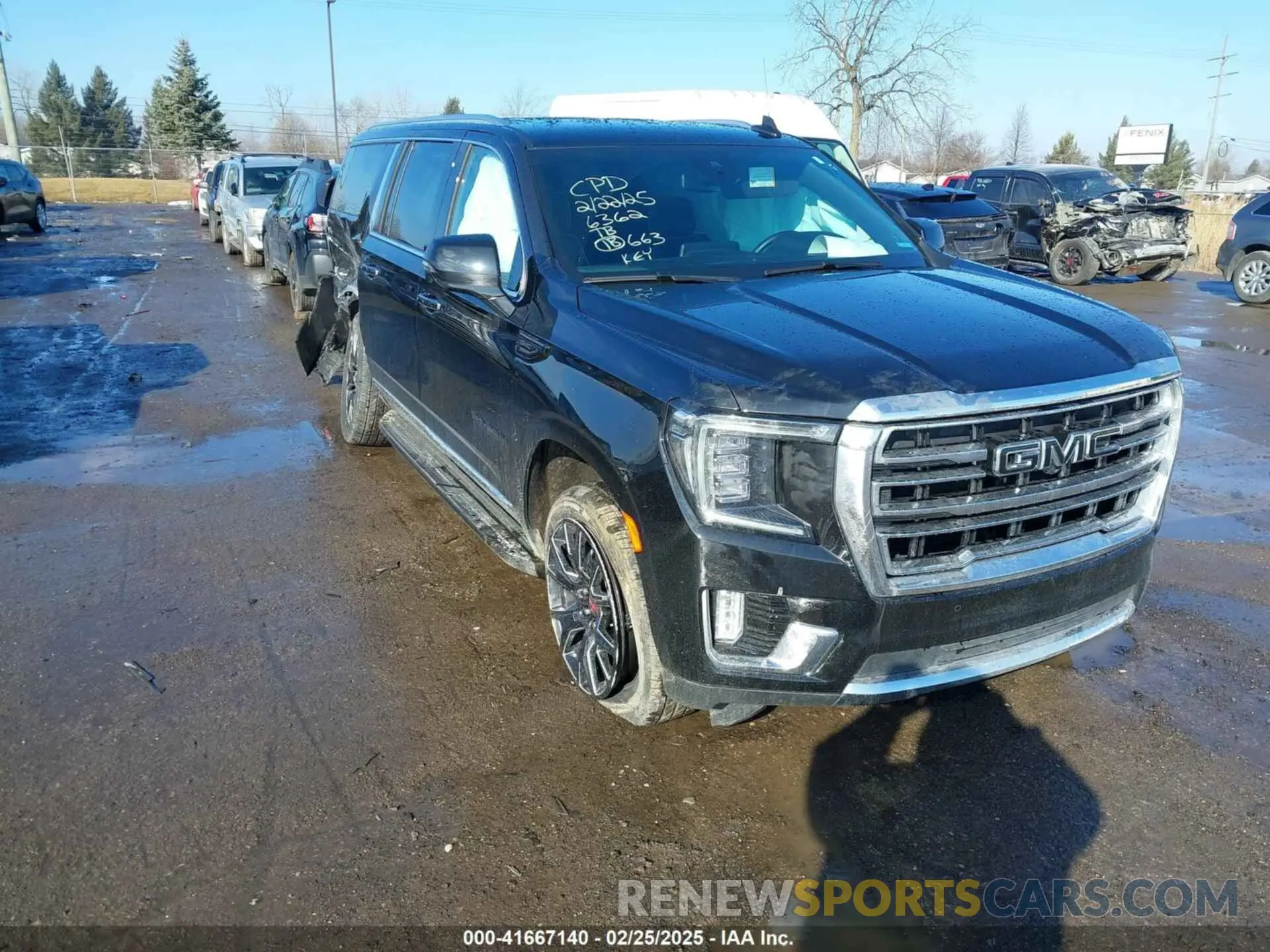 1 Photograph of a damaged car 1GKS2GKD9RR386362 GMC YUKON XL 2024