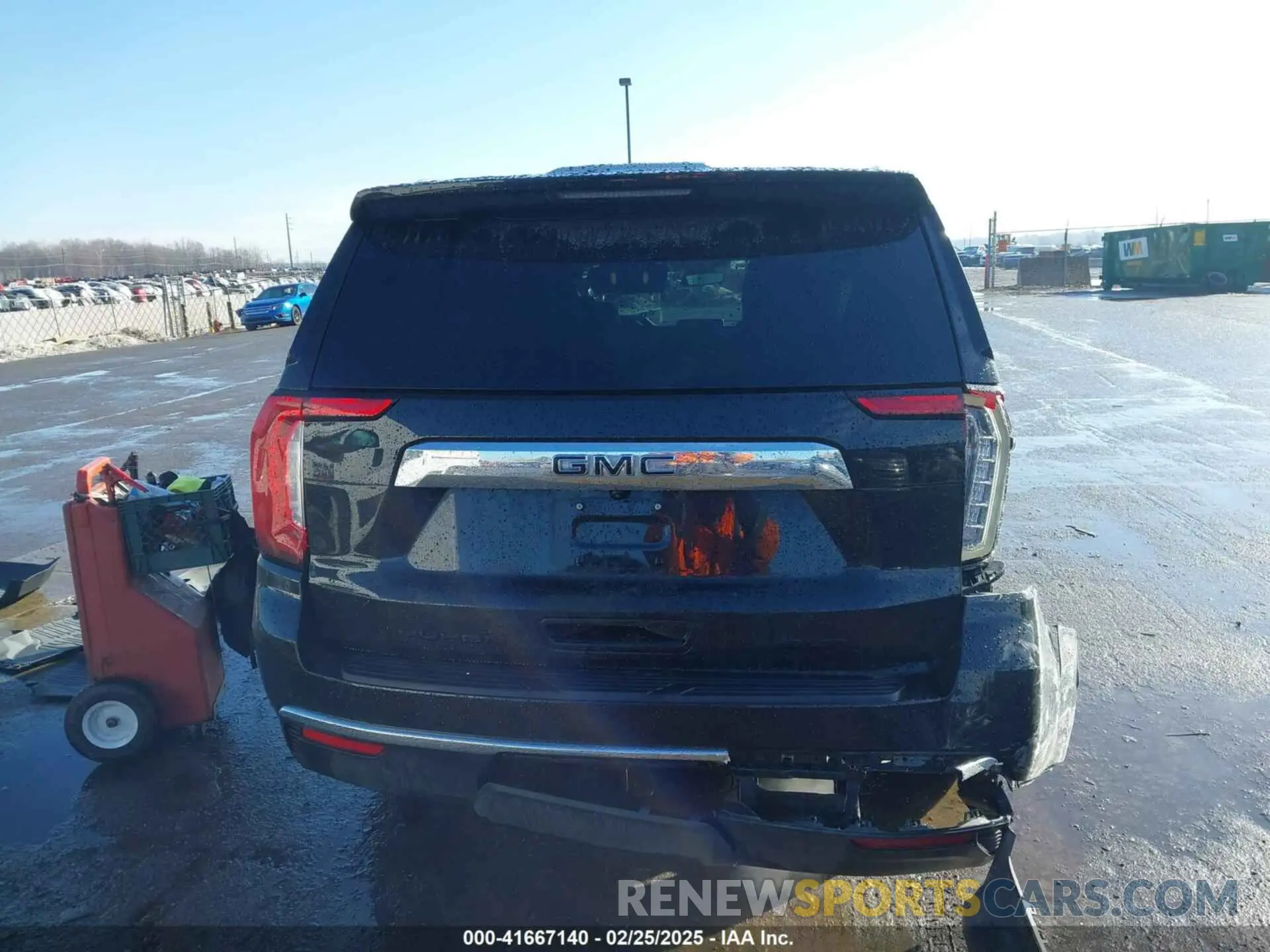 16 Photograph of a damaged car 1GKS2GKD9RR386362 GMC YUKON XL 2024
