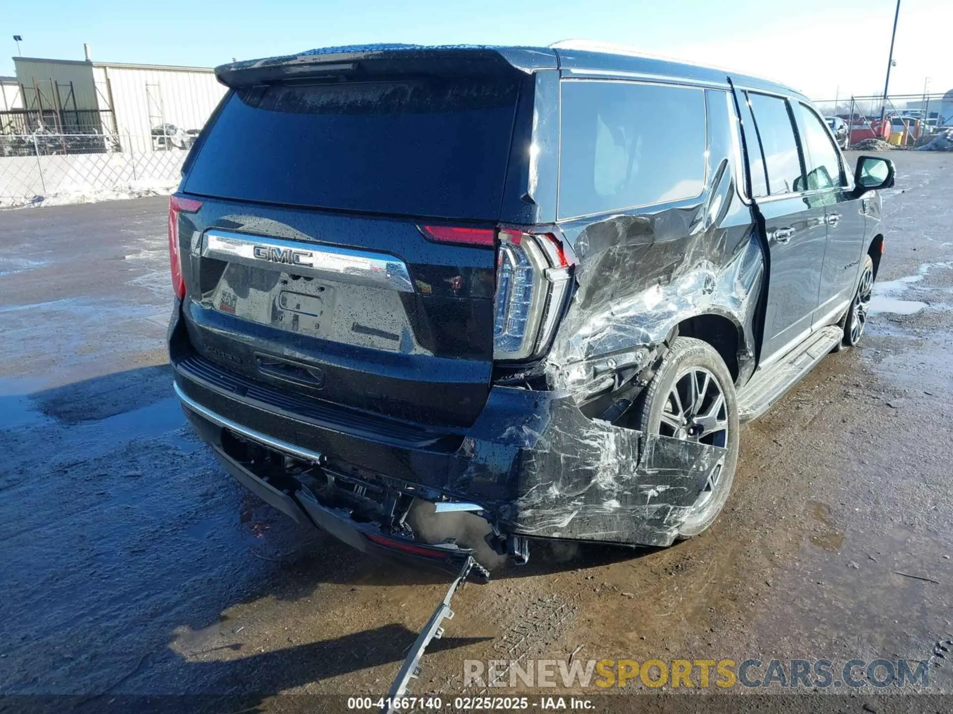 4 Photograph of a damaged car 1GKS2GKD9RR386362 GMC YUKON XL 2024