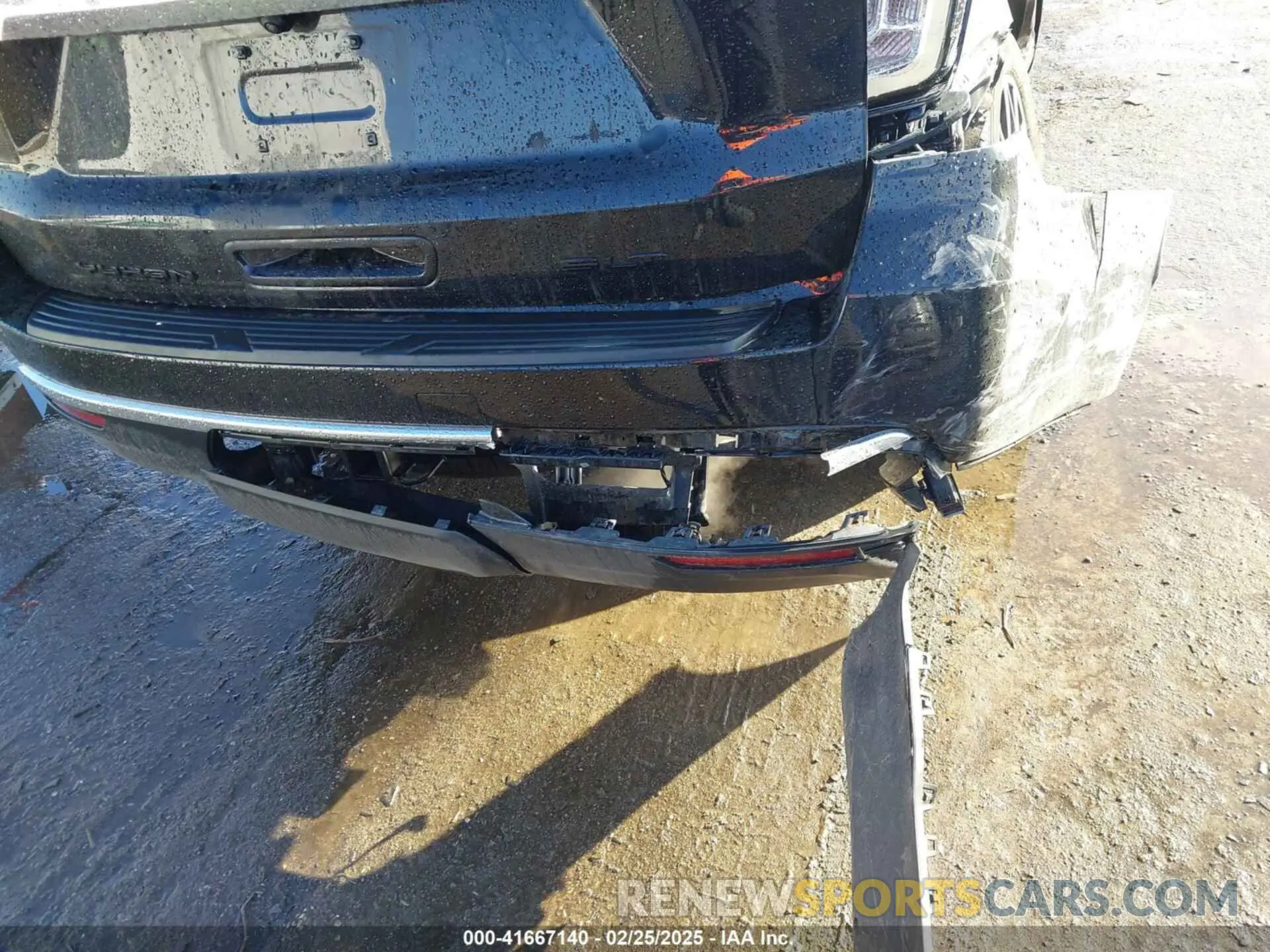 6 Photograph of a damaged car 1GKS2GKD9RR386362 GMC YUKON XL 2024