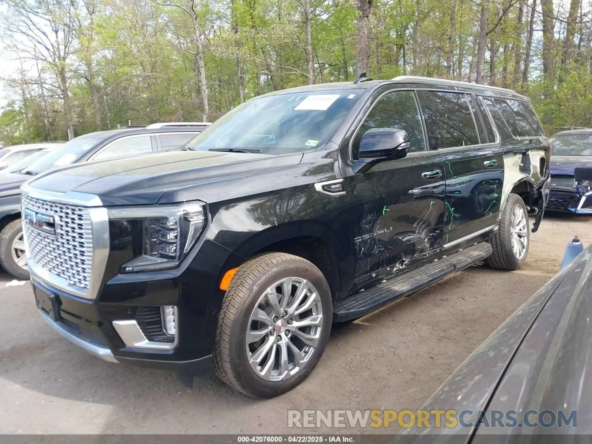 14 Photograph of a damaged car 1GKS2JKL6RR122326 GMC YUKON XL 2024