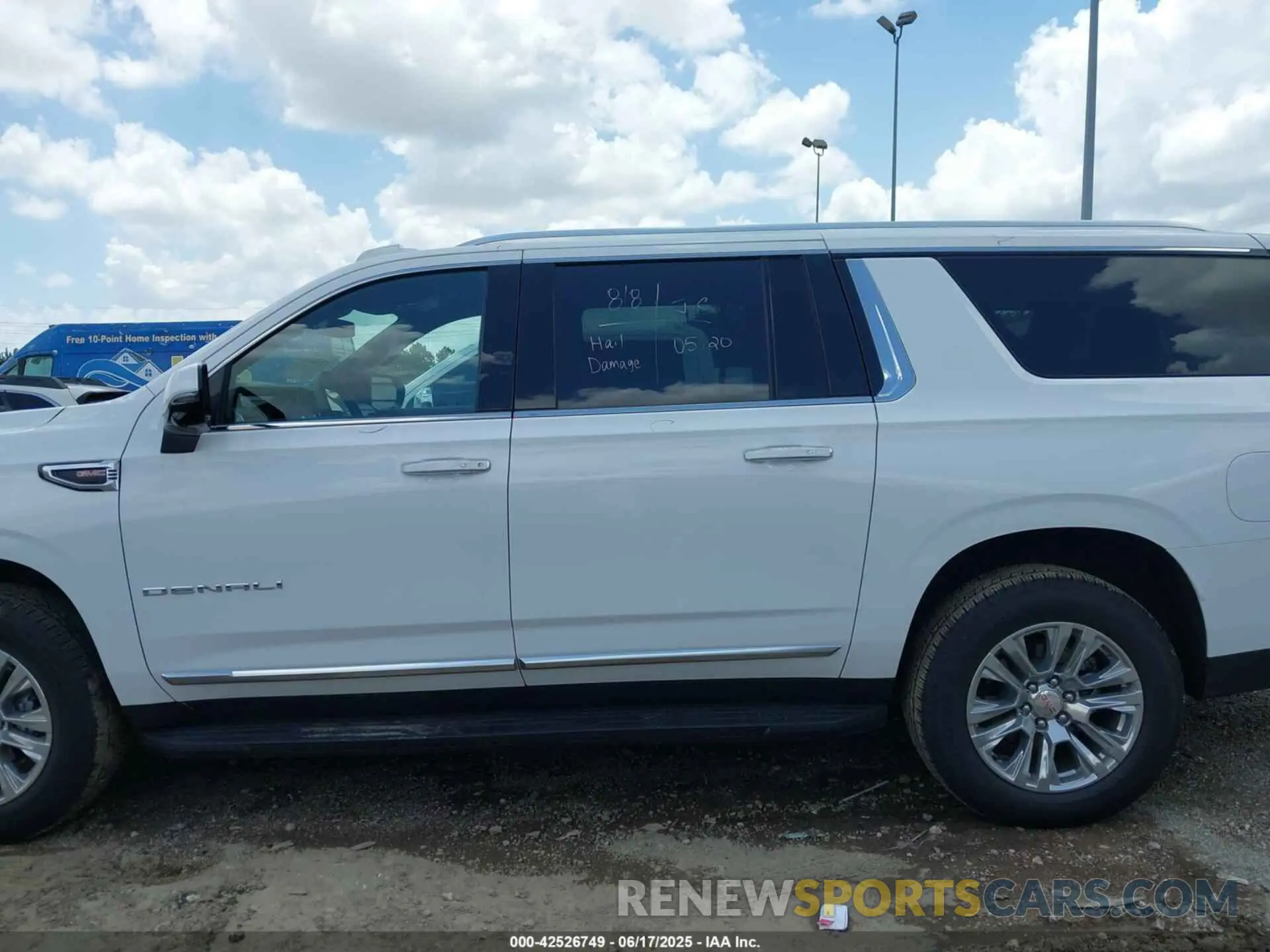 14 Photograph of a damaged car 1GKS2JRL3SR278934 GMC YUKON XL 2025