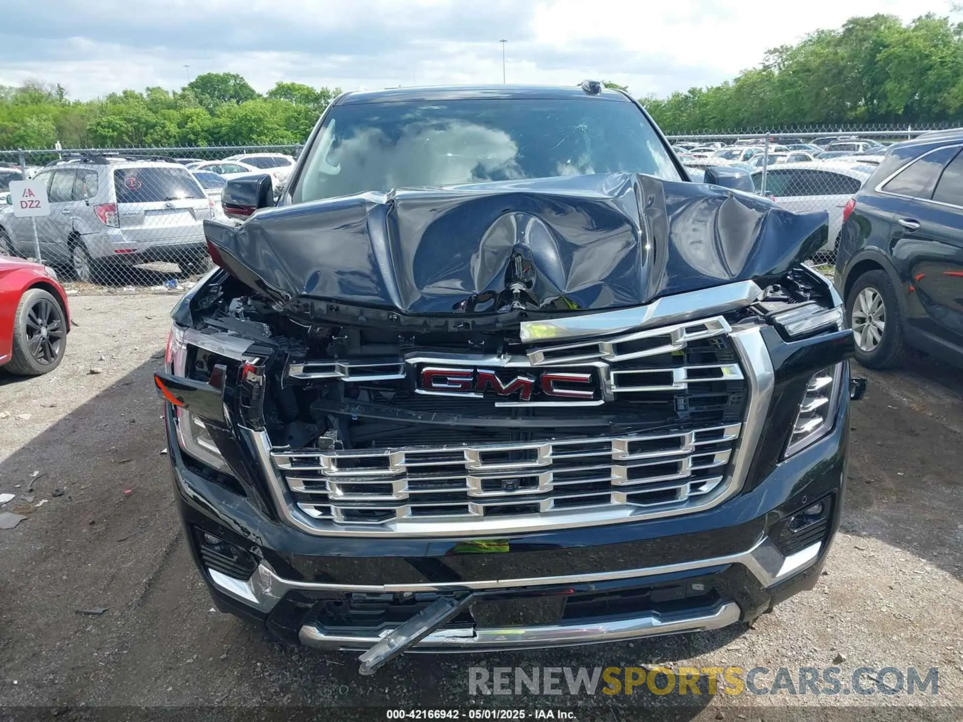 6 Photograph of a damaged car 1GKS2JRL9SR192737 GMC YUKON XL 2025