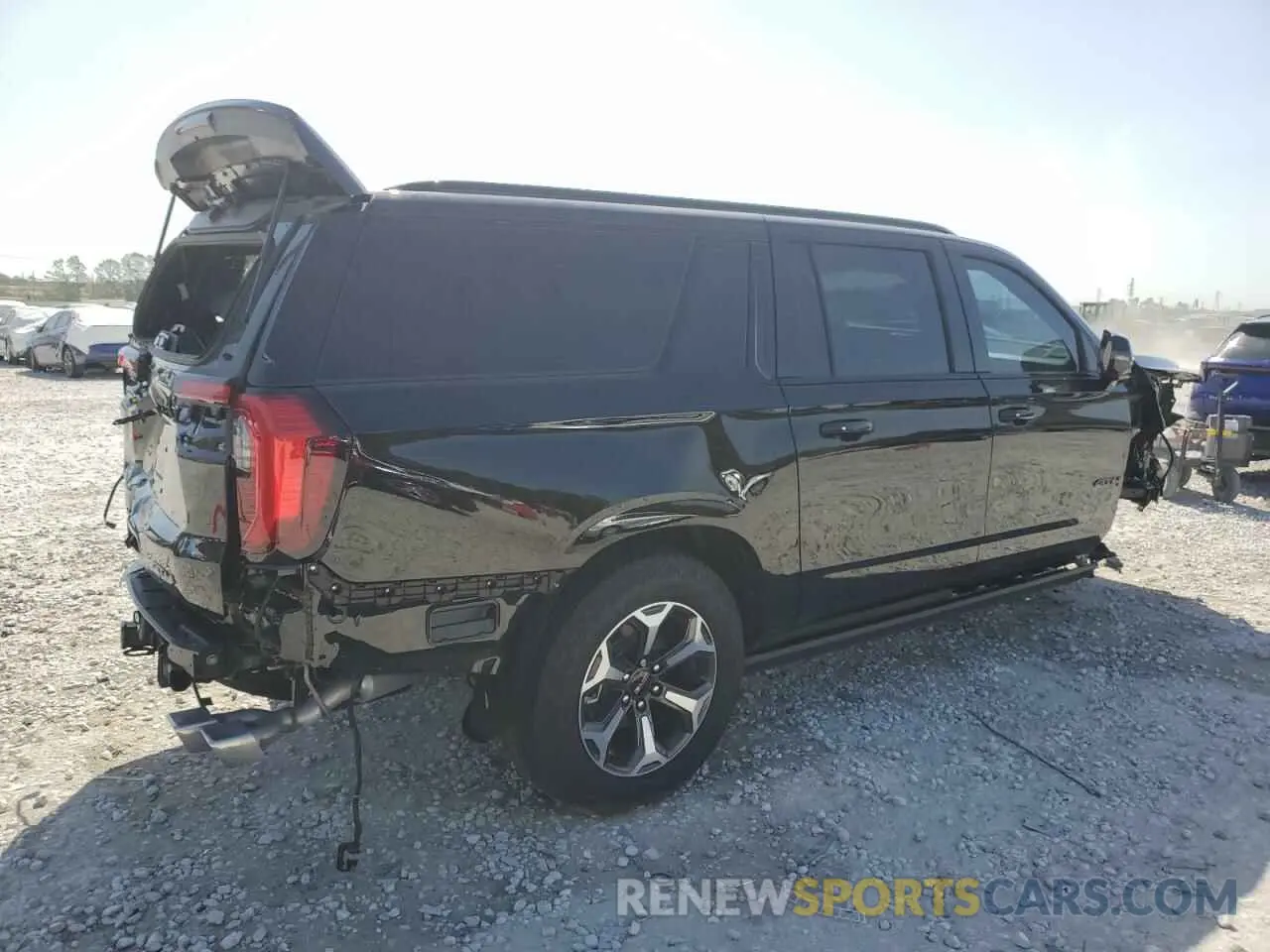 3 Photograph of a damaged car 1GKS2WRL6SR172264 GMC YUKON XL A 2025