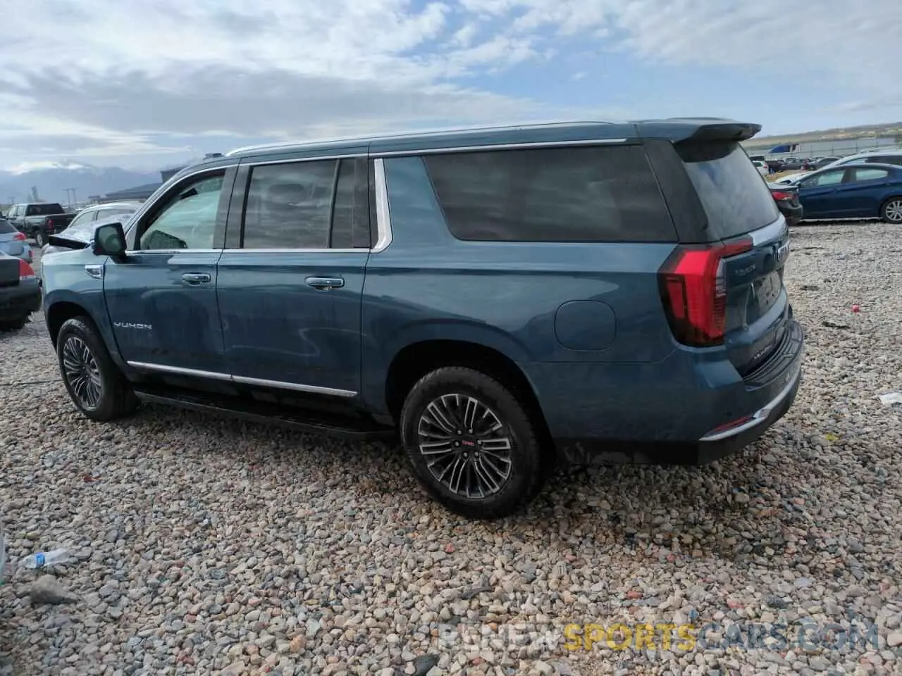 2 Photograph of a damaged car 1GKS2GRD5SR136872 GMC YUKON XL E 2025