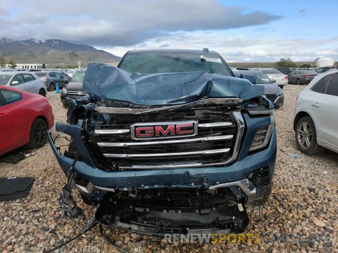 5 Photograph of a damaged car 1GKS2GRD5SR136872 GMC YUKON XL E 2025