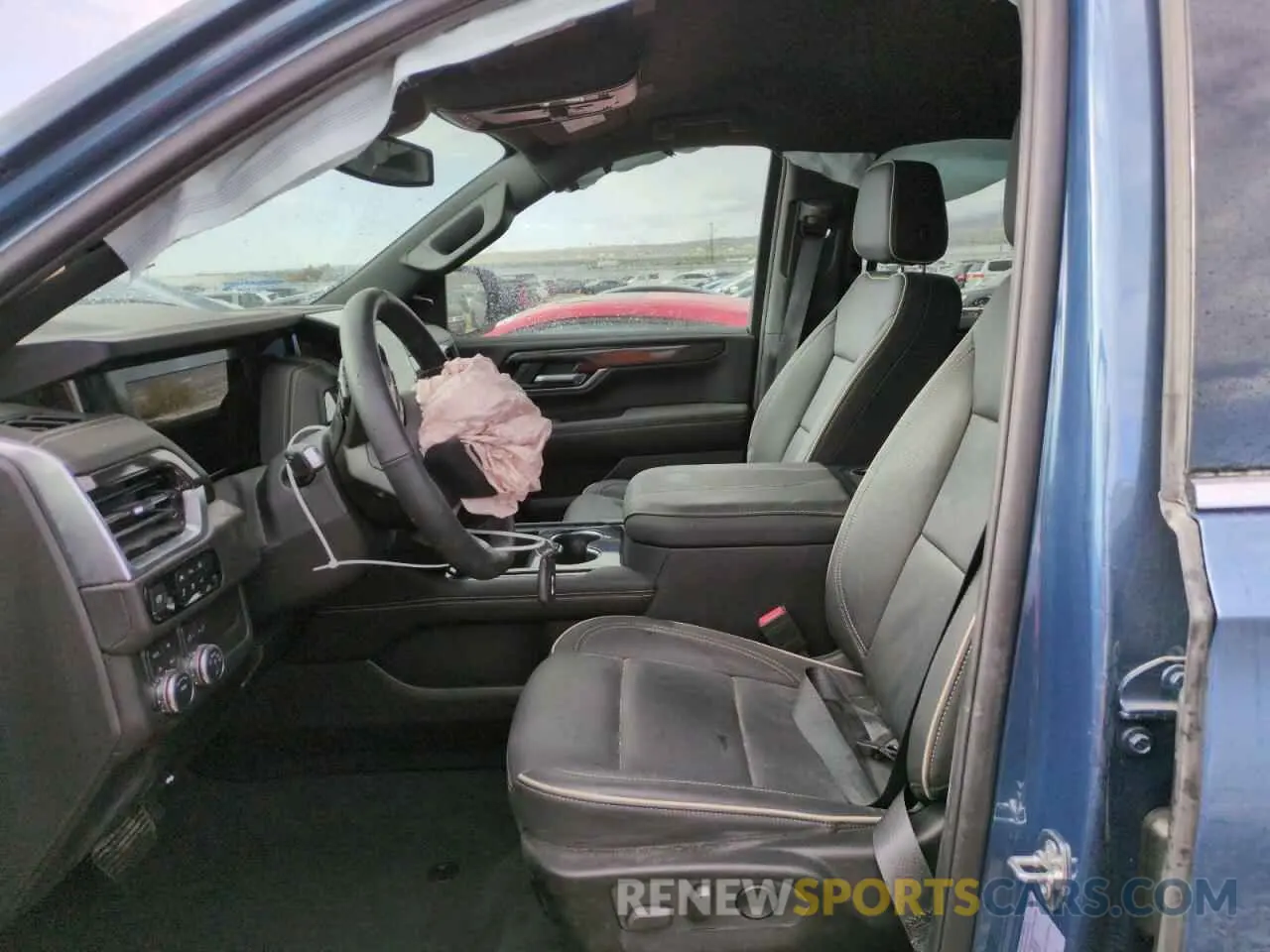 7 Photograph of a damaged car 1GKS2GRD5SR136872 GMC YUKON XL E 2025