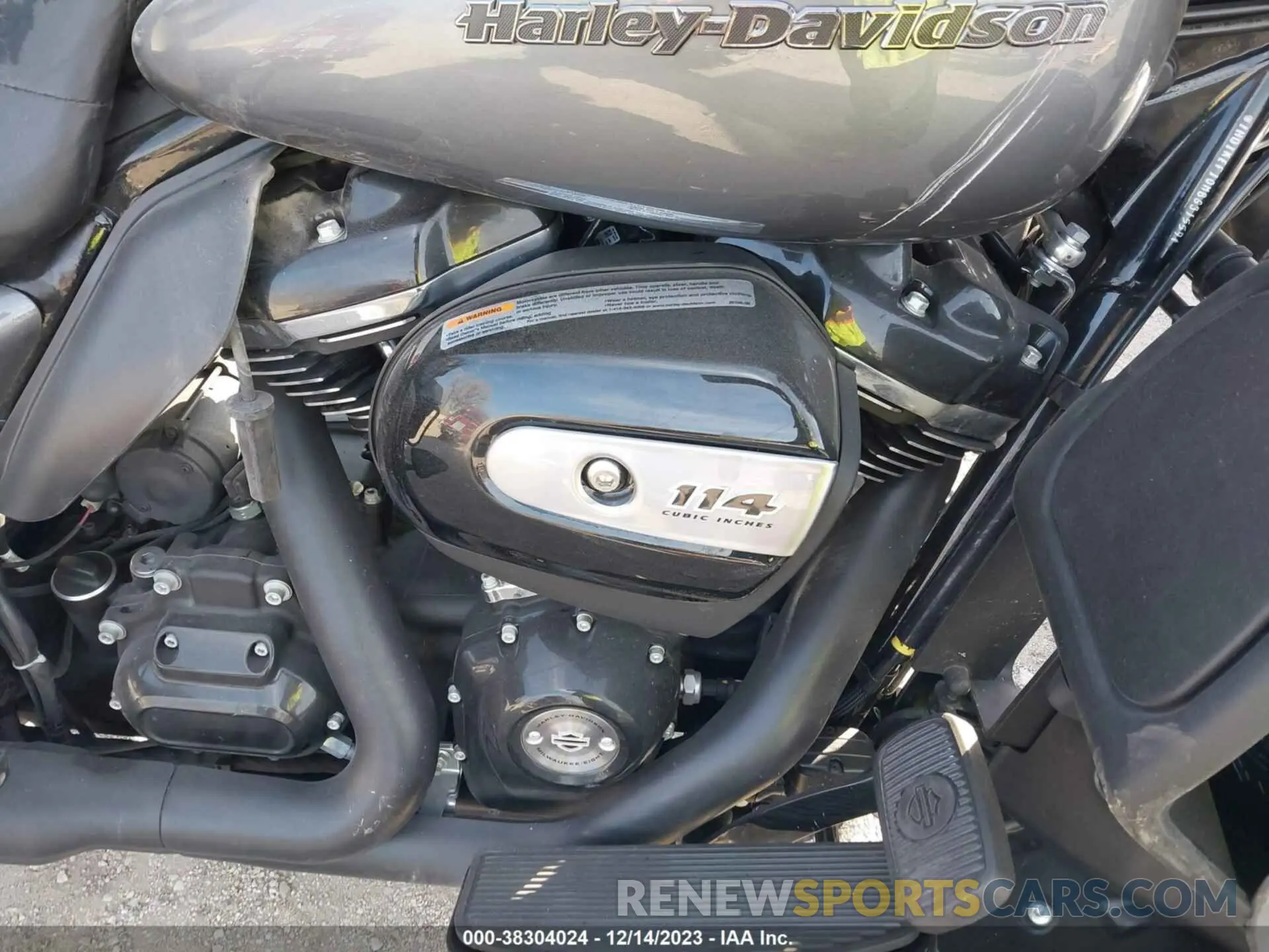 8 Photograph of a damaged car 1HD1KEF10MB631559 HARLEY-DAVIDSON FLHTK 2021