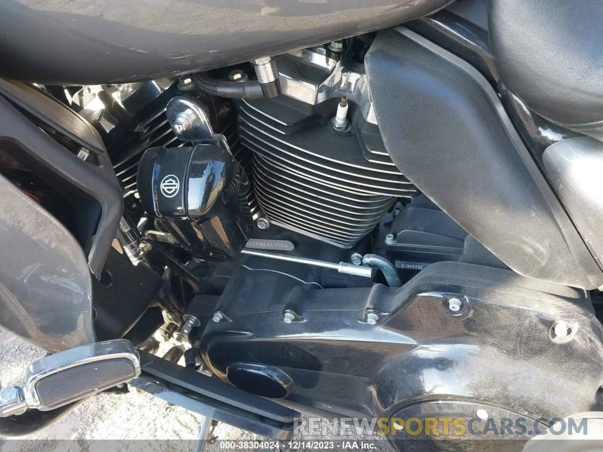 9 Photograph of a damaged car 1HD1KEF10MB631559 HARLEY-DAVIDSON FLHTK 2021