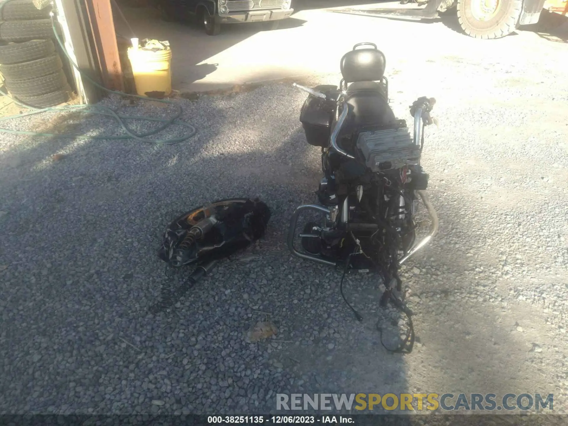 5 Photograph of a damaged car 1HD1KBC14PB607580 HARLEY-DAVIDSON FLHX 2023