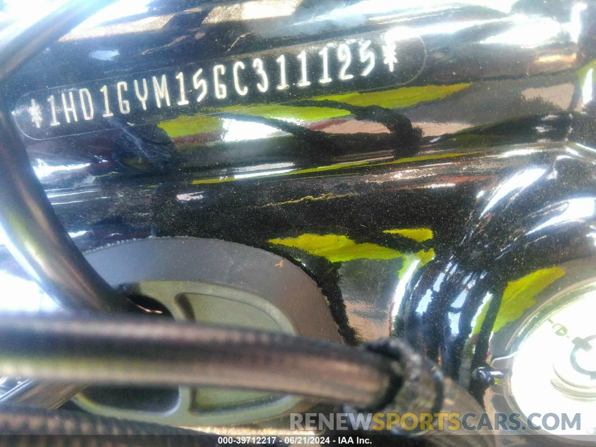 10 Photograph of a damaged car 1HD1GYM15GC311125 HARLEY-DAVIDSON FXDF 2016