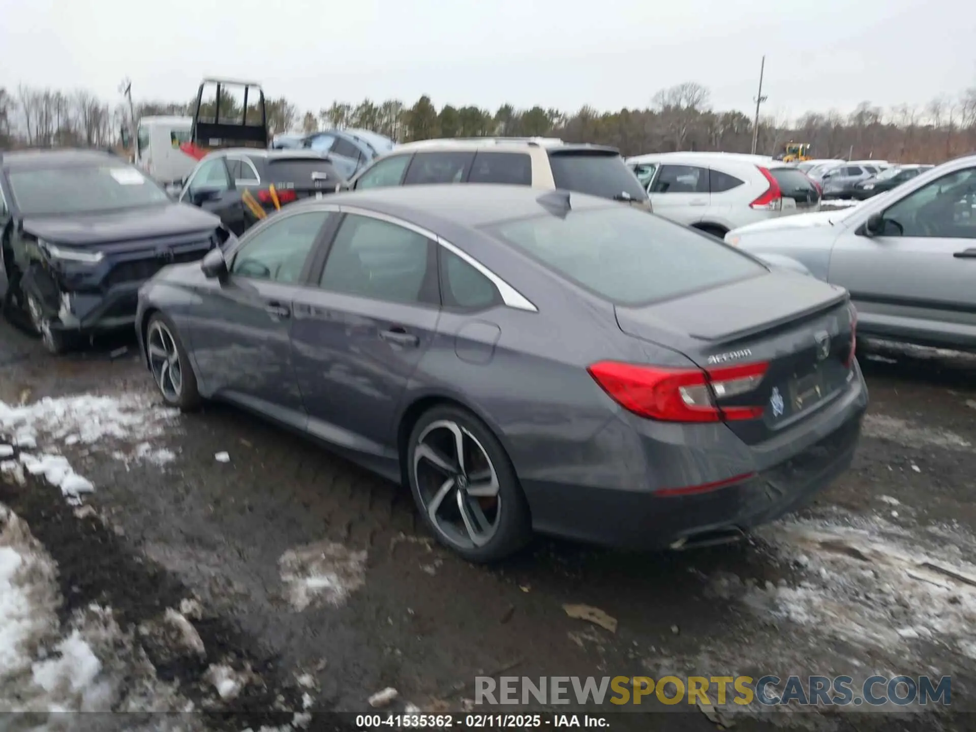 13 Photograph of a damaged car 1HGCV1E33KA166924 HONDA ACCORD 2019