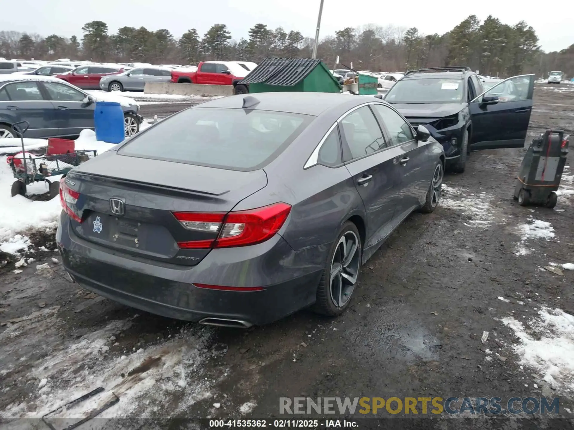 4 Photograph of a damaged car 1HGCV1E33KA166924 HONDA ACCORD 2019