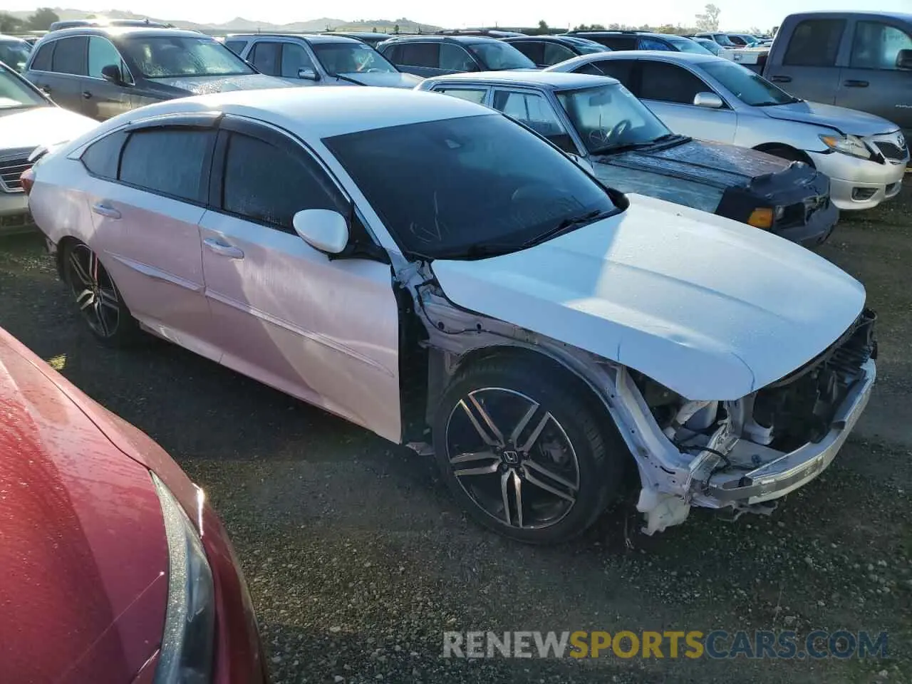 4 Photograph of a damaged car 1HGCV1E35KA166889 HONDA ACCORD 2019