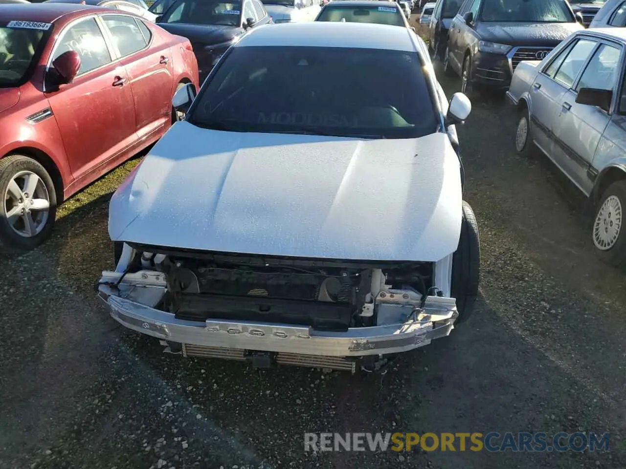 5 Photograph of a damaged car 1HGCV1E35KA166889 HONDA ACCORD 2019