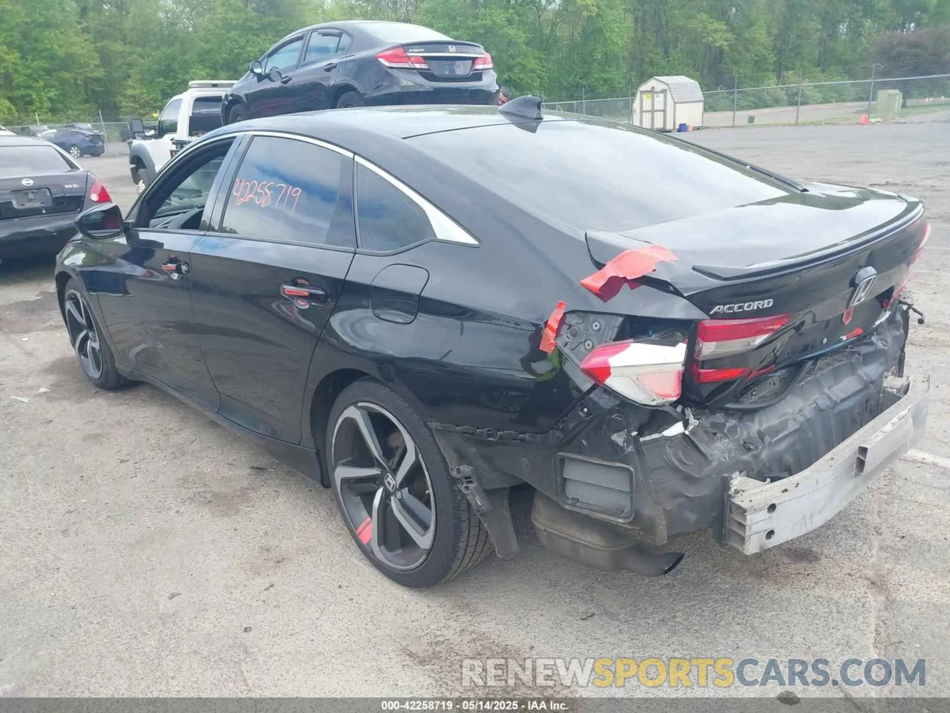3 Photograph of a damaged car 1HGCV1E37KA035642 HONDA ACCORD 2019