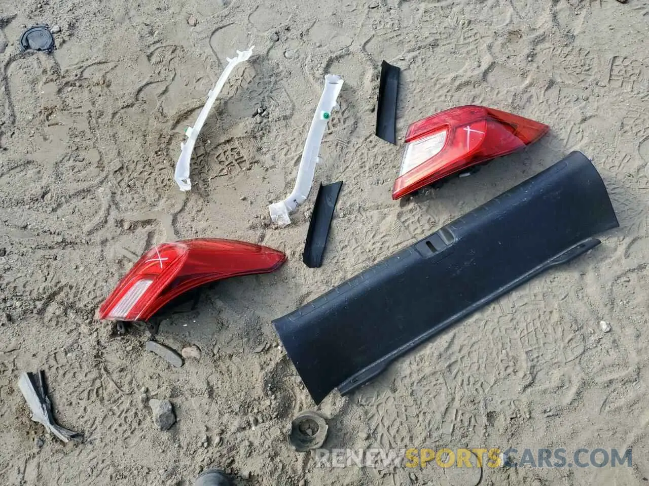 12 Photograph of a damaged car 1HGCV1E39KA115962 HONDA ACCORD 2019