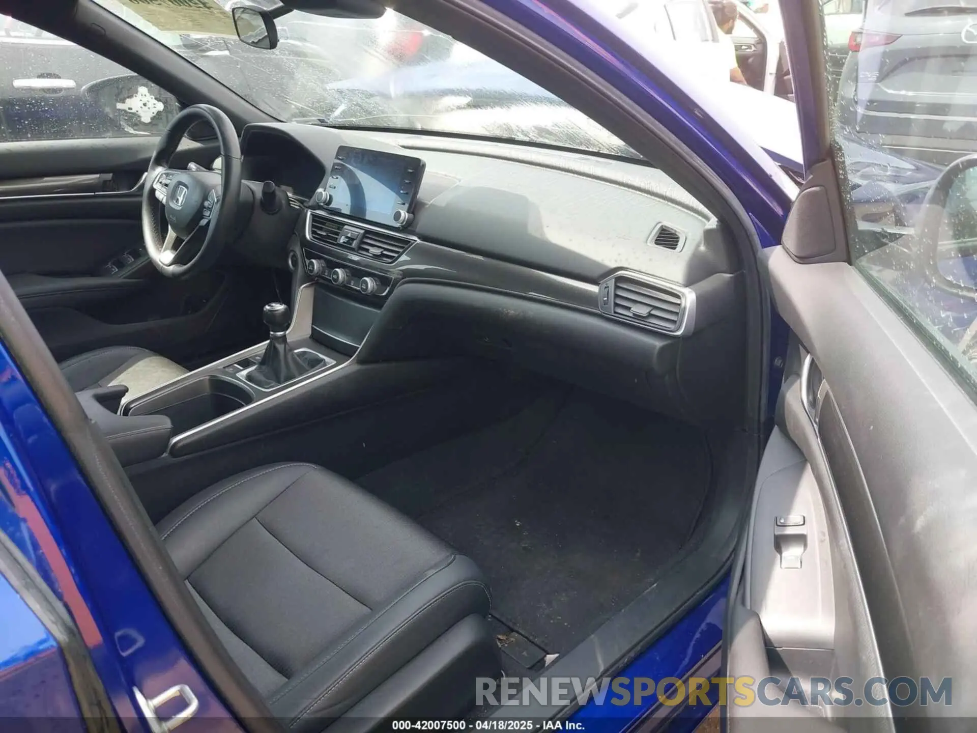 5 Photograph of a damaged car 1HGCV1E3XKA035621 HONDA ACCORD 2019