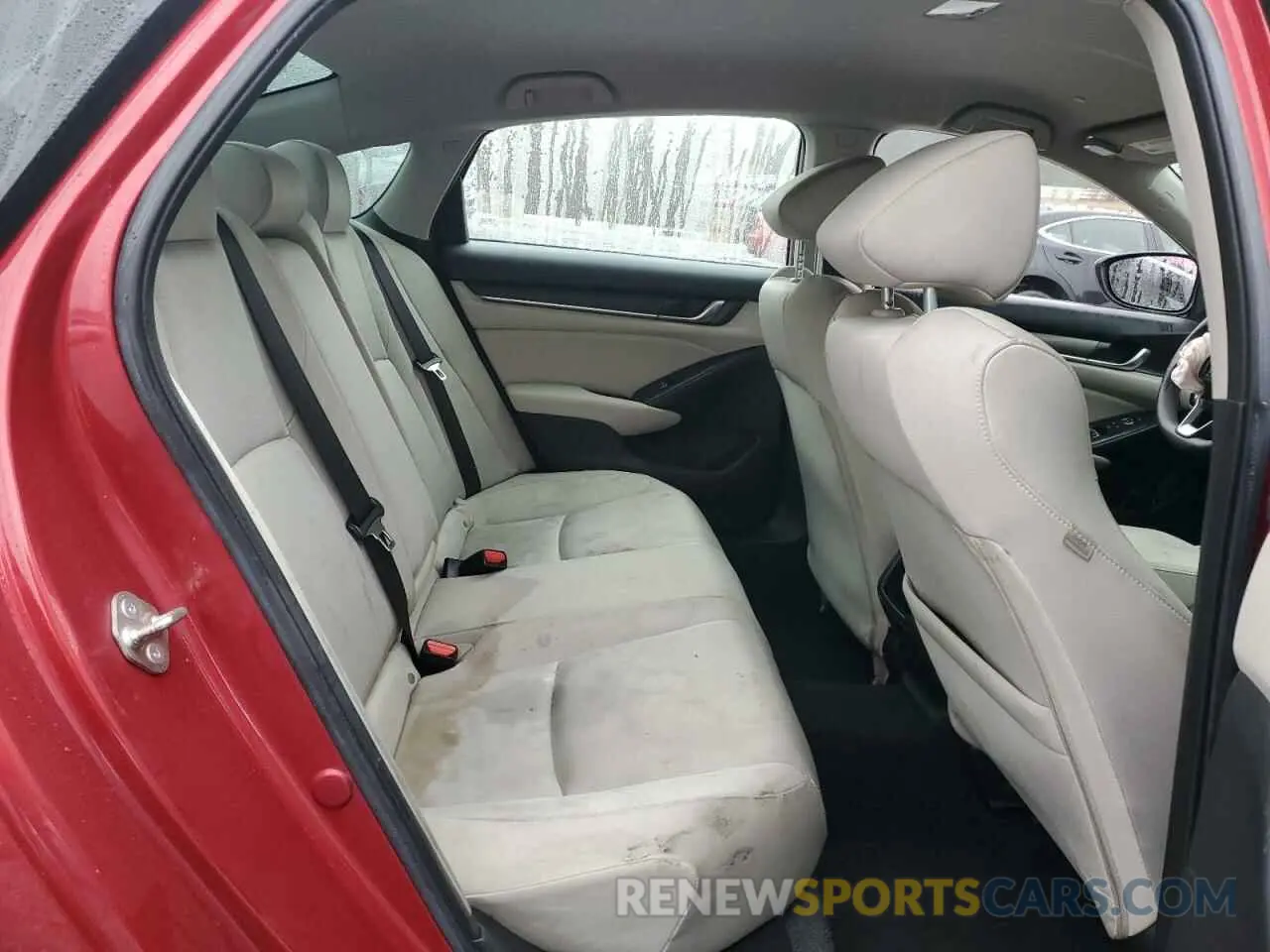 11 Photograph of a damaged car 1HGCV1F10KA010918 HONDA ACCORD 2019