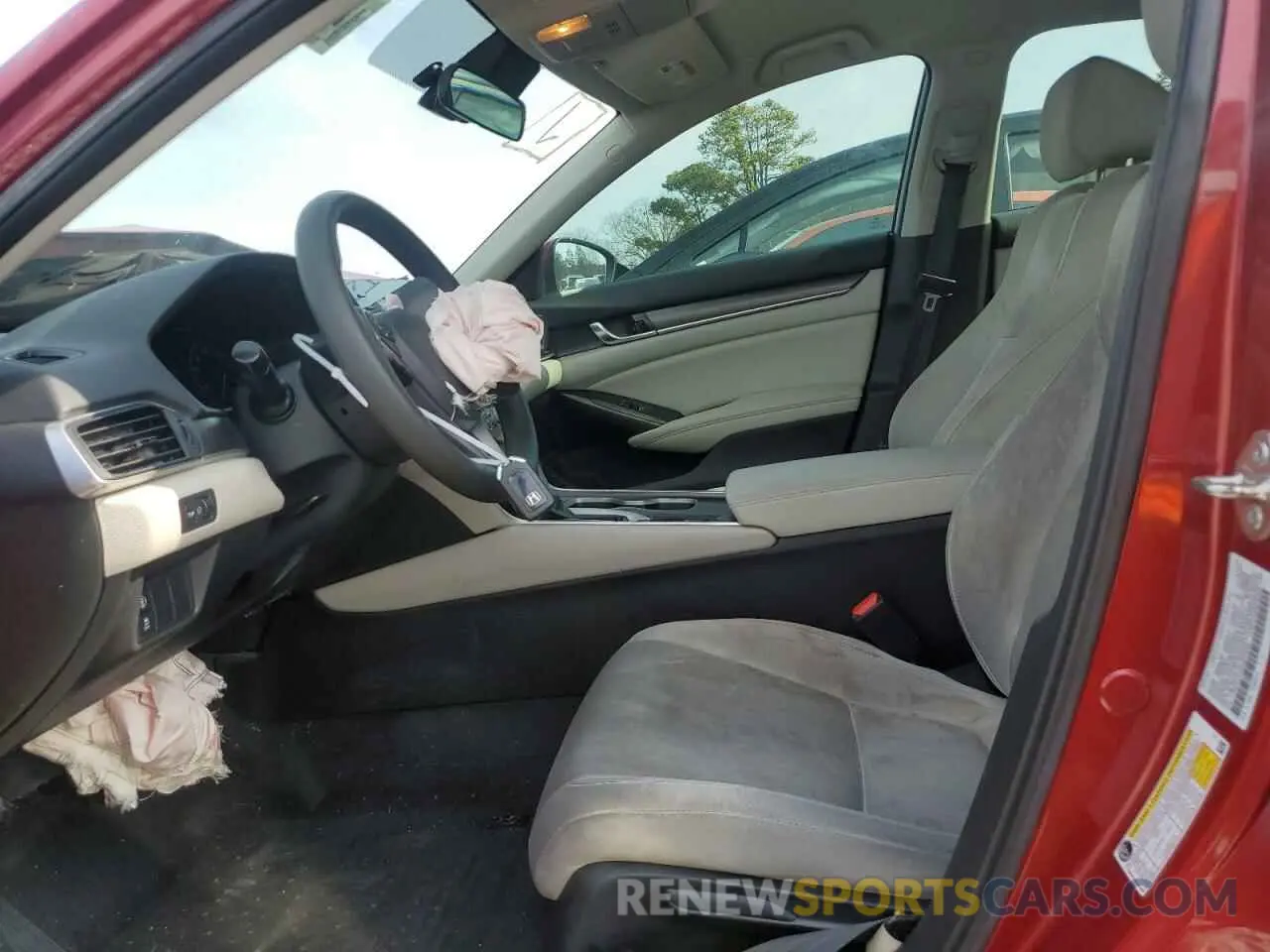 7 Photograph of a damaged car 1HGCV1F10KA010918 HONDA ACCORD 2019