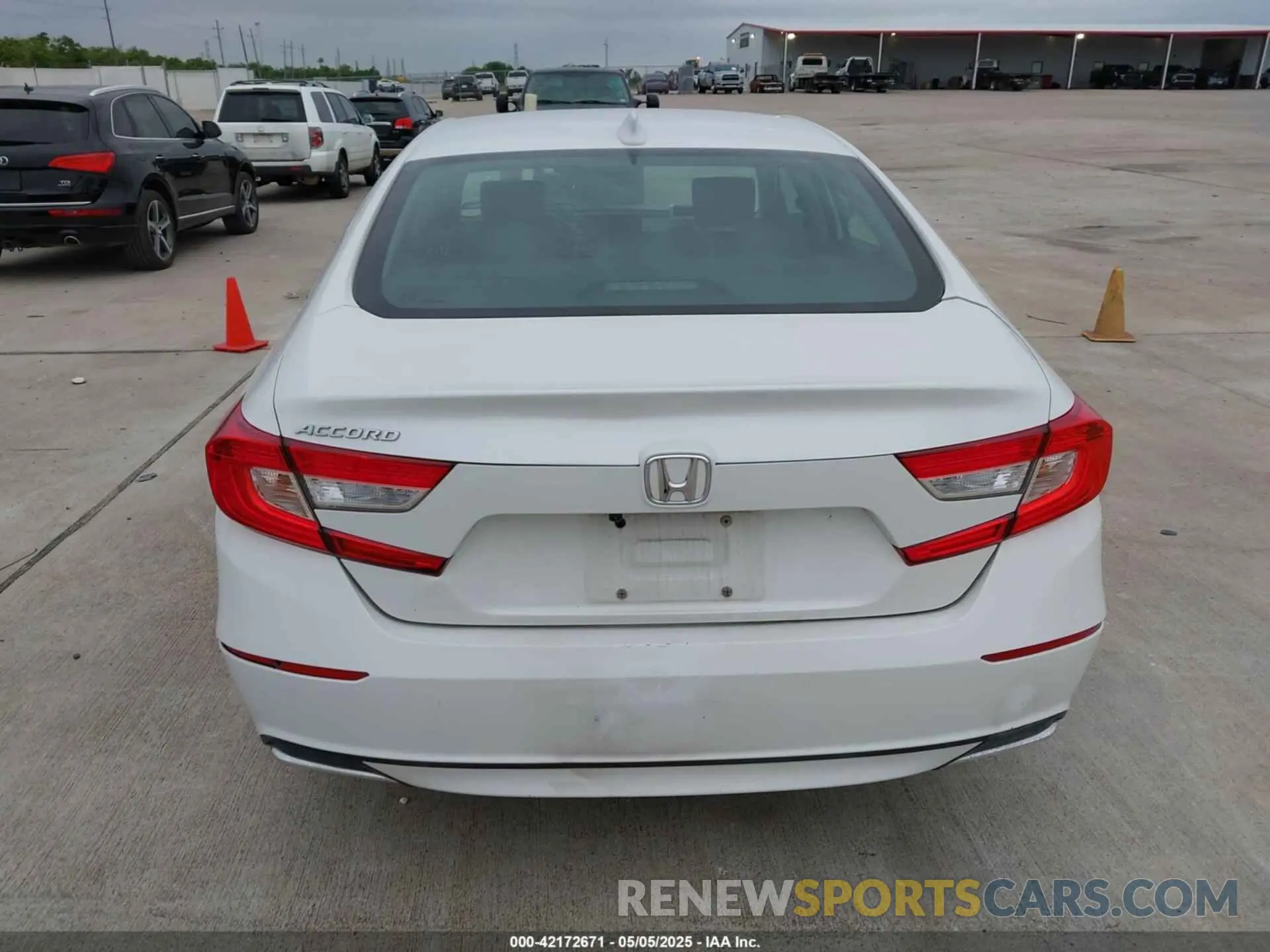 15 Photograph of a damaged car 1HGCV1F10KA046253 HONDA ACCORD 2019