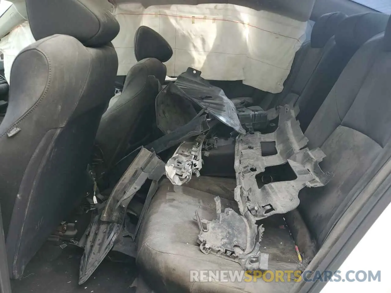 10 Photograph of a damaged car 1HGCV1F10KA046284 HONDA ACCORD 2019