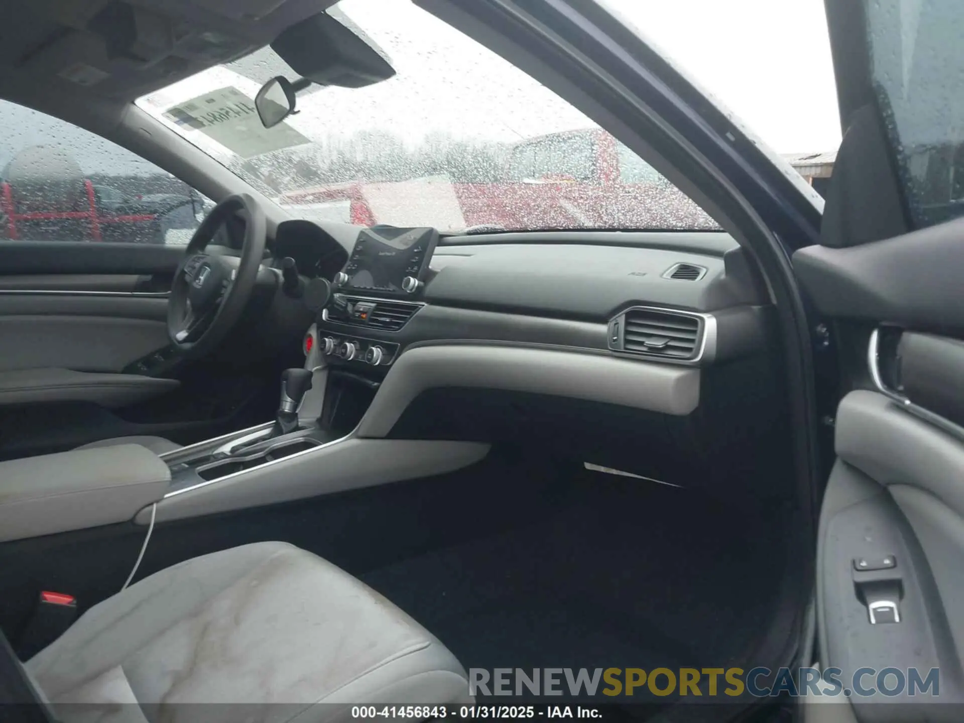 5 Photograph of a damaged car 1HGCV1F10KA061254 HONDA ACCORD 2019