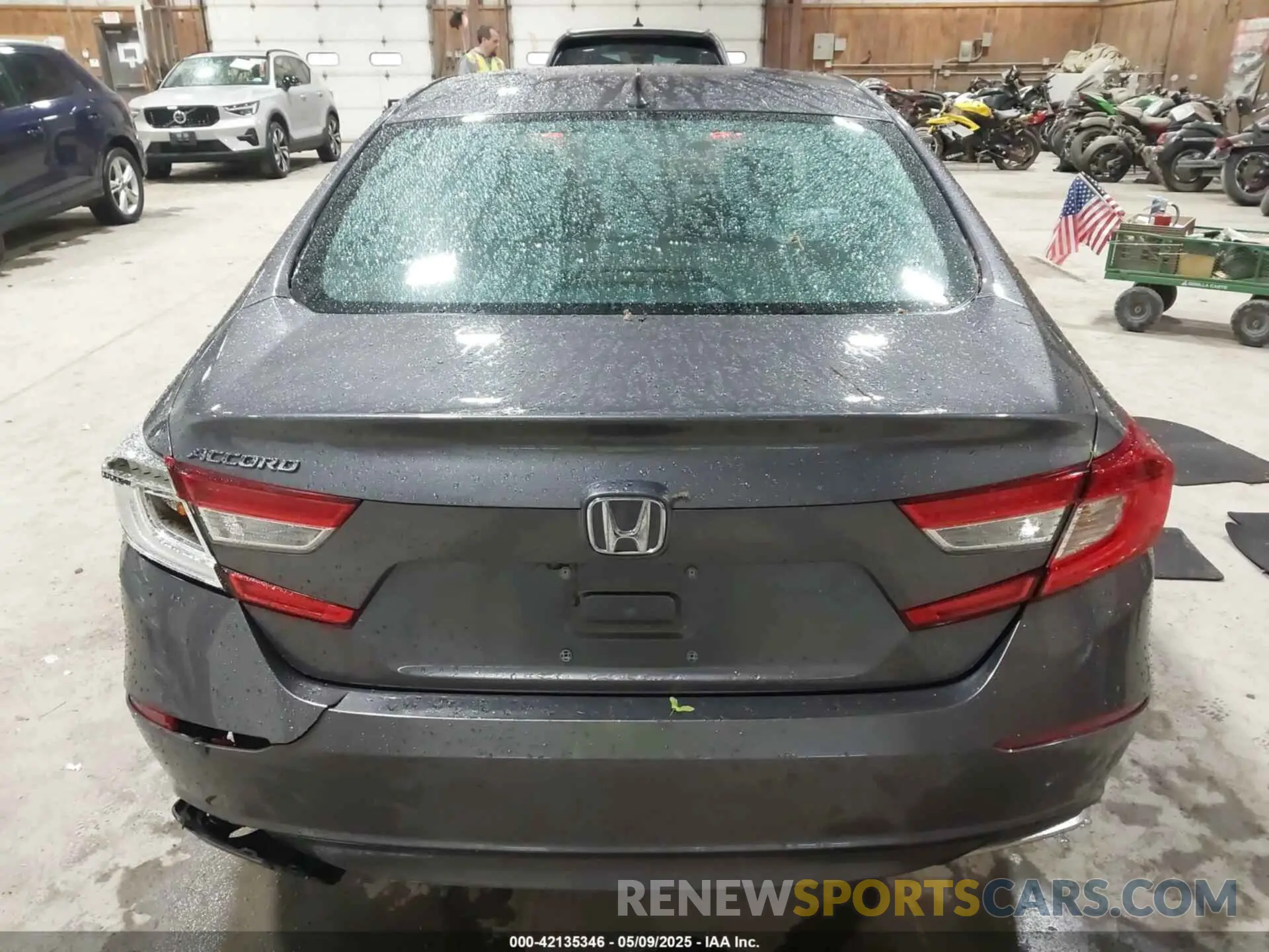 16 Photograph of a damaged car 1HGCV1F10KA120867 HONDA ACCORD 2019