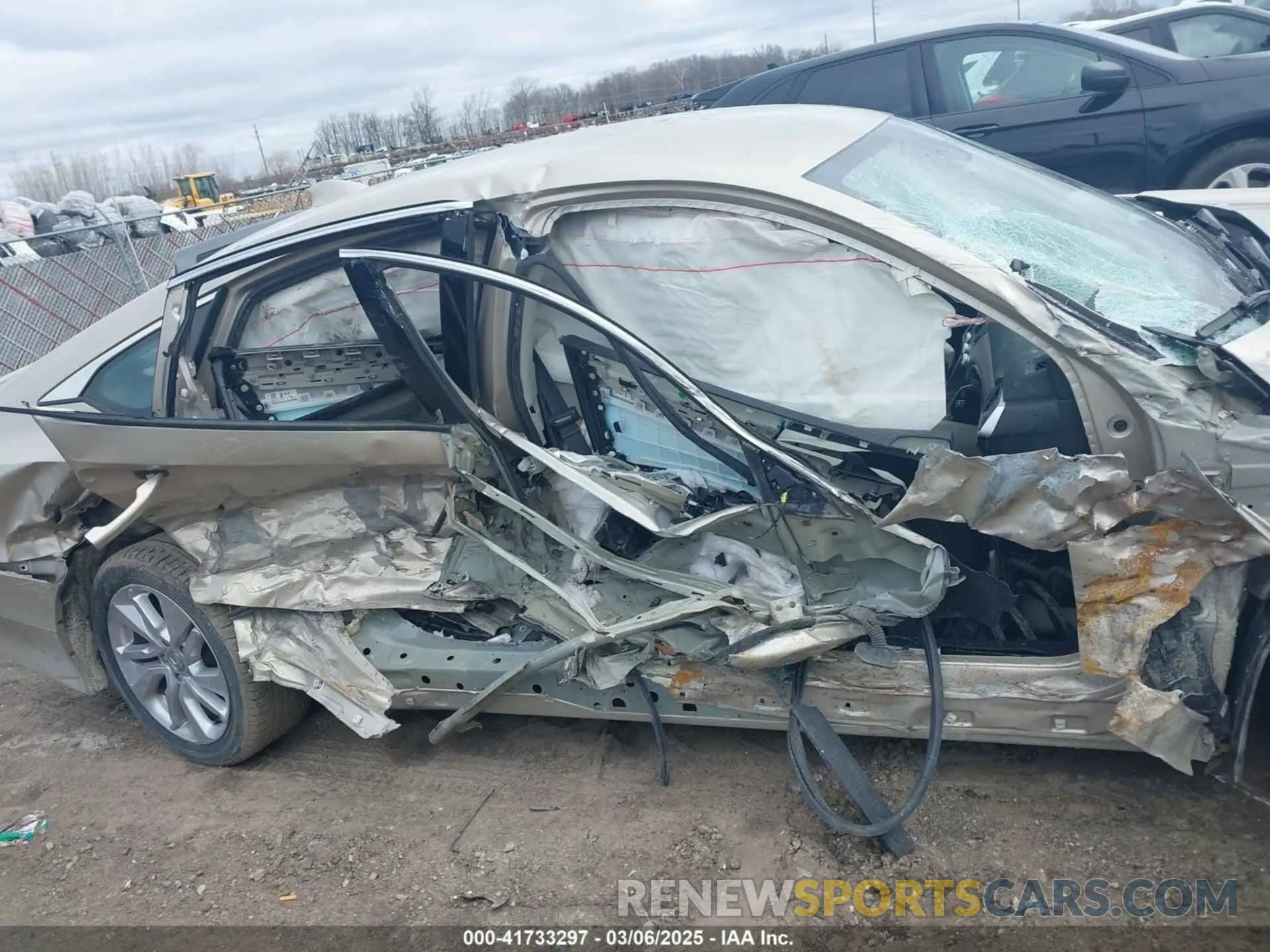 14 Photograph of a damaged car 1HGCV1F10KA123137 HONDA ACCORD 2019