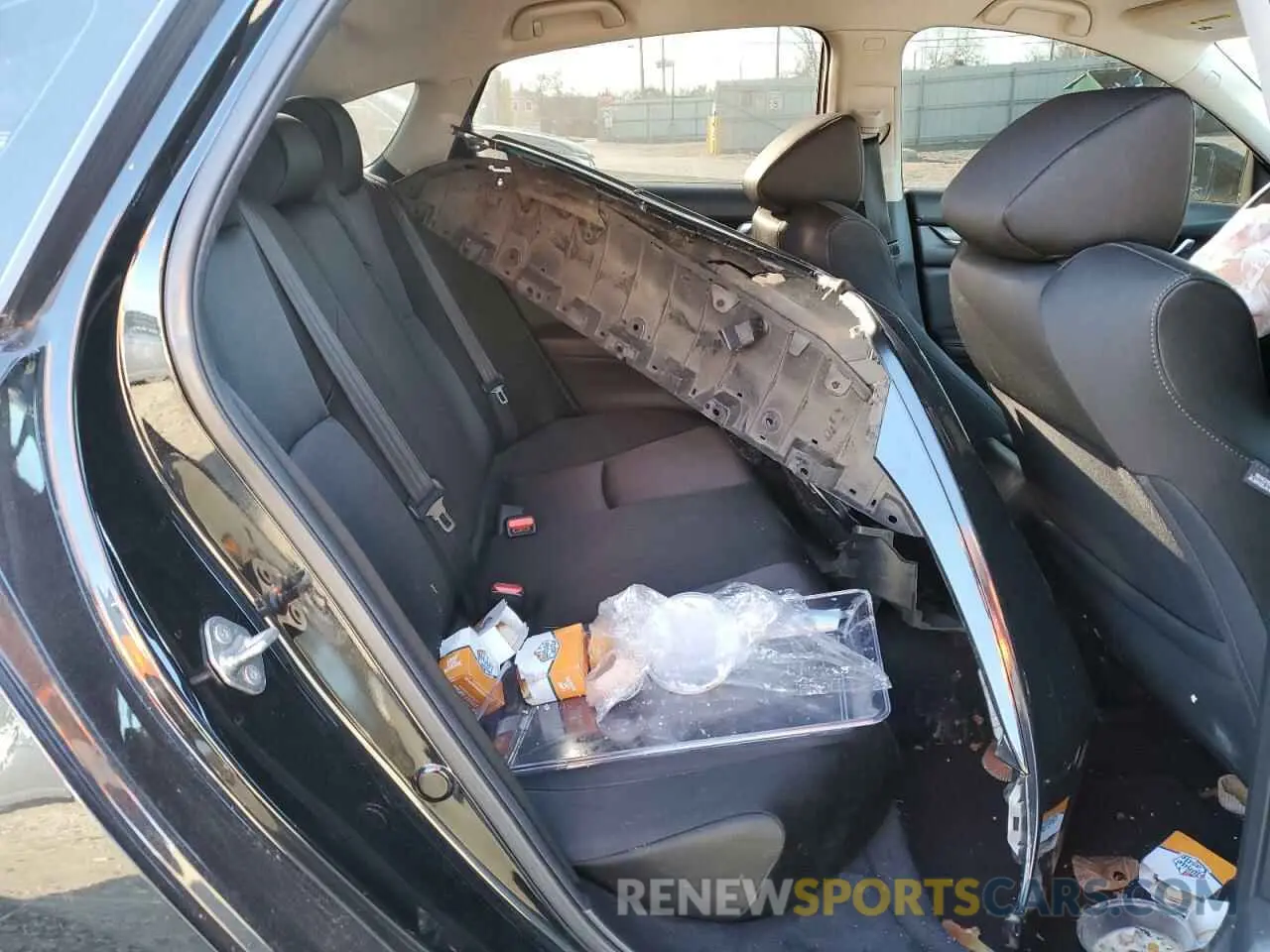 10 Photograph of a damaged car 1HGCV1F10KA123364 HONDA ACCORD 2019