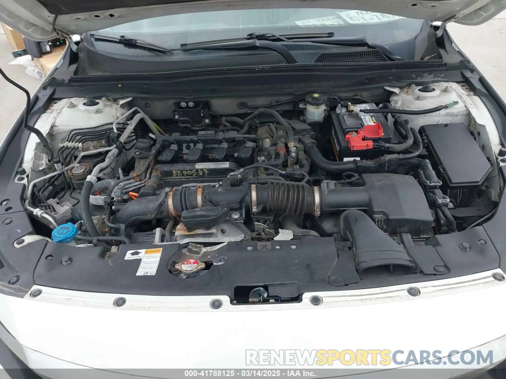 10 Photograph of a damaged car 1HGCV1F10KA125924 HONDA ACCORD 2019