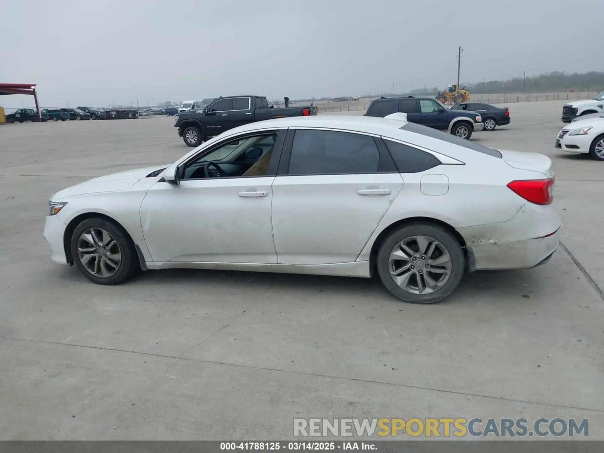 15 Photograph of a damaged car 1HGCV1F10KA125924 HONDA ACCORD 2019