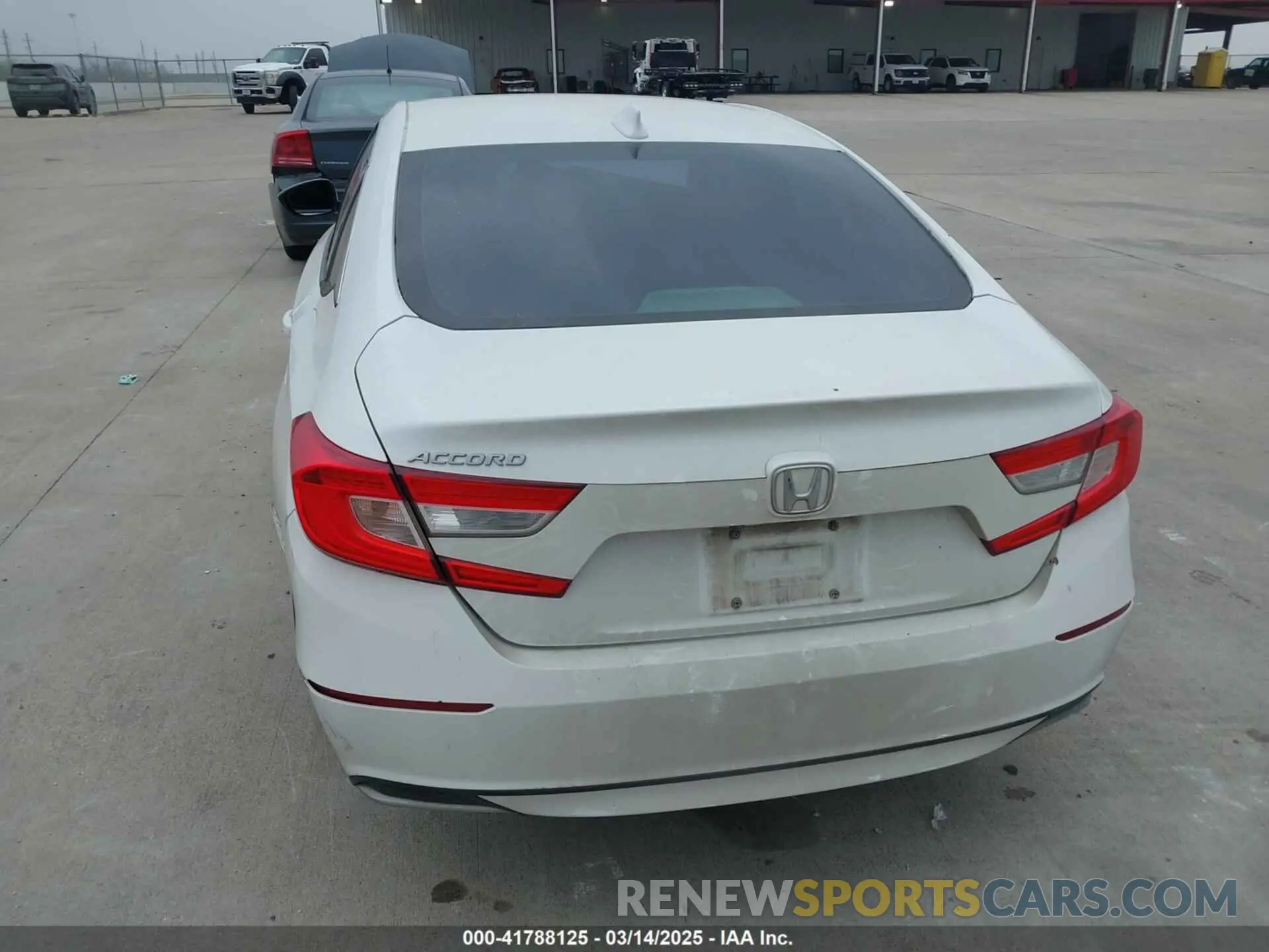 17 Photograph of a damaged car 1HGCV1F10KA125924 HONDA ACCORD 2019