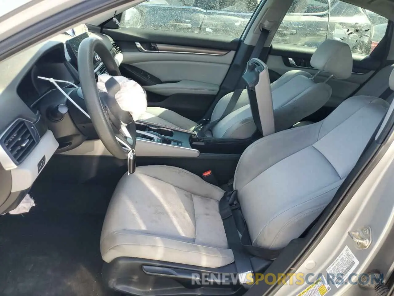 7 Photograph of a damaged car 1HGCV1F10KA129326 HONDA ACCORD 2019