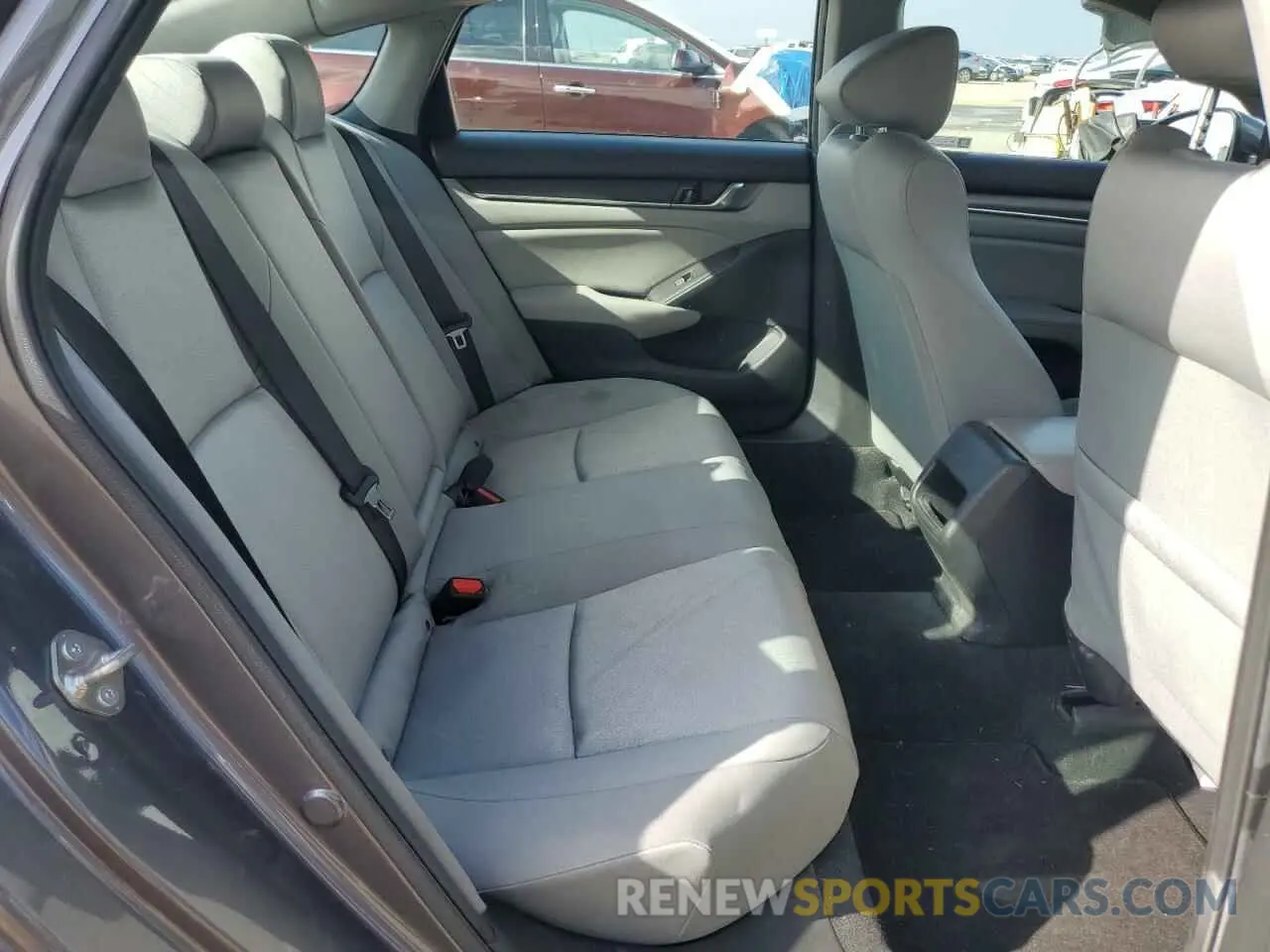 10 Photograph of a damaged car 1HGCV1F10KA143419 HONDA ACCORD 2019
