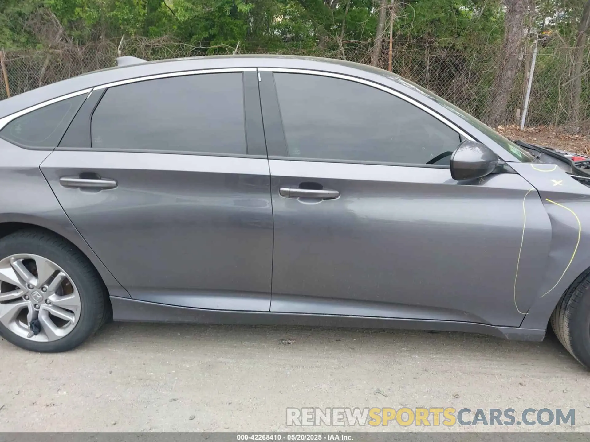 13 Photograph of a damaged car 1HGCV1F10KA166134 HONDA ACCORD 2019