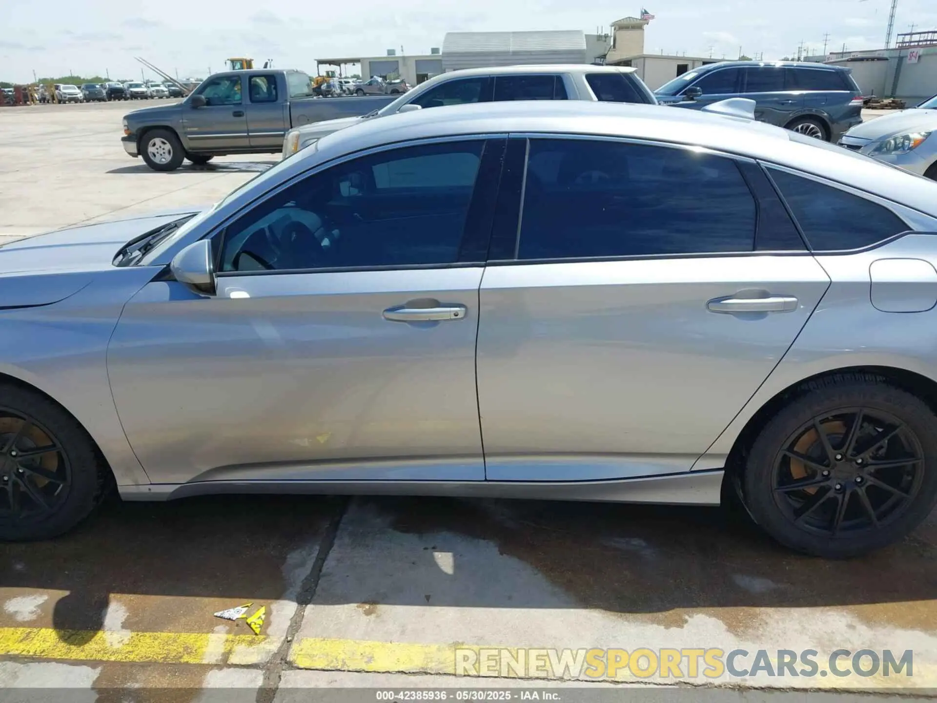 14 Photograph of a damaged car 1HGCV1F11KA018302 HONDA ACCORD 2019