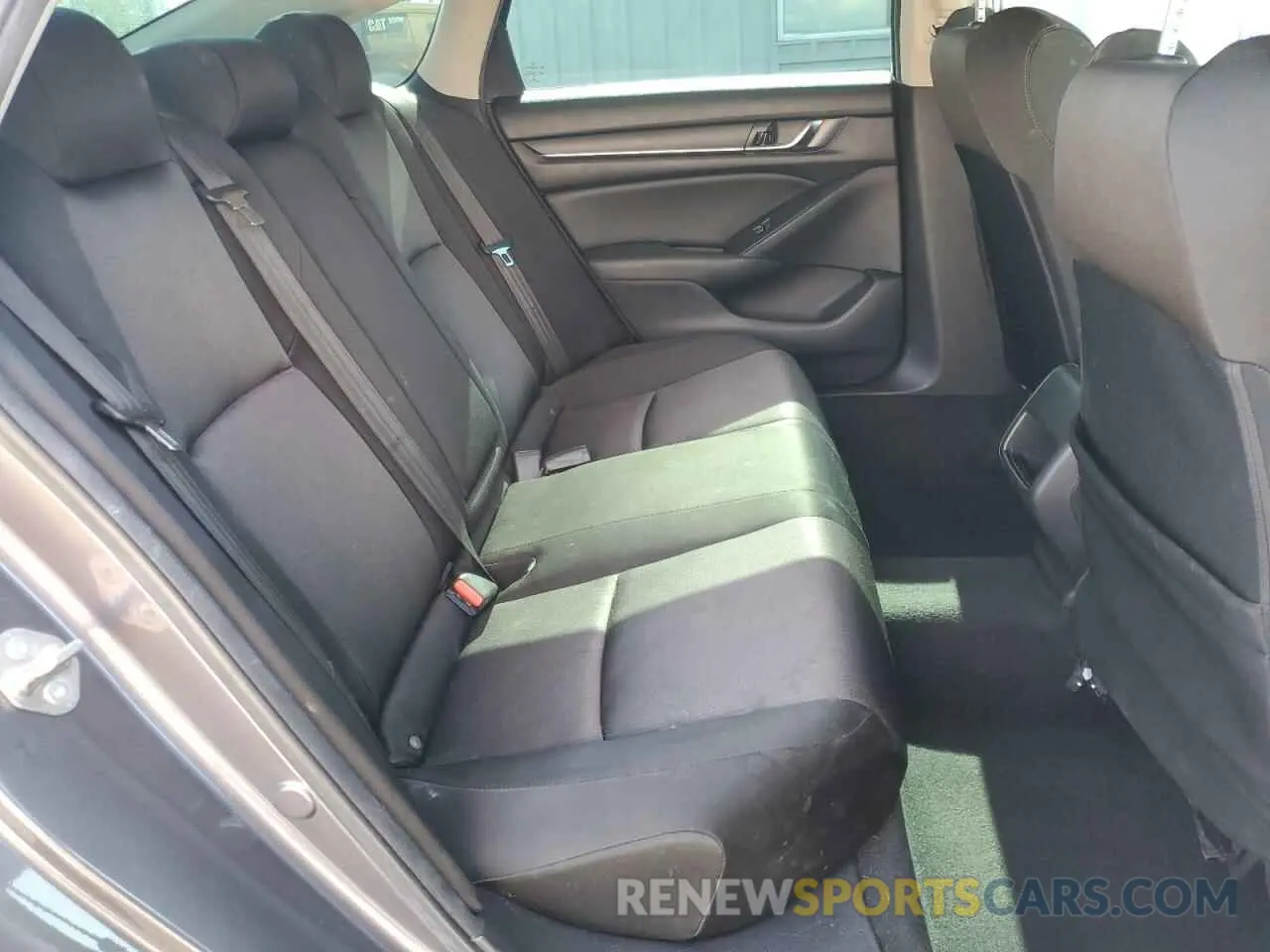 10 Photograph of a damaged car 1HGCV1F11KA065197 HONDA ACCORD 2019