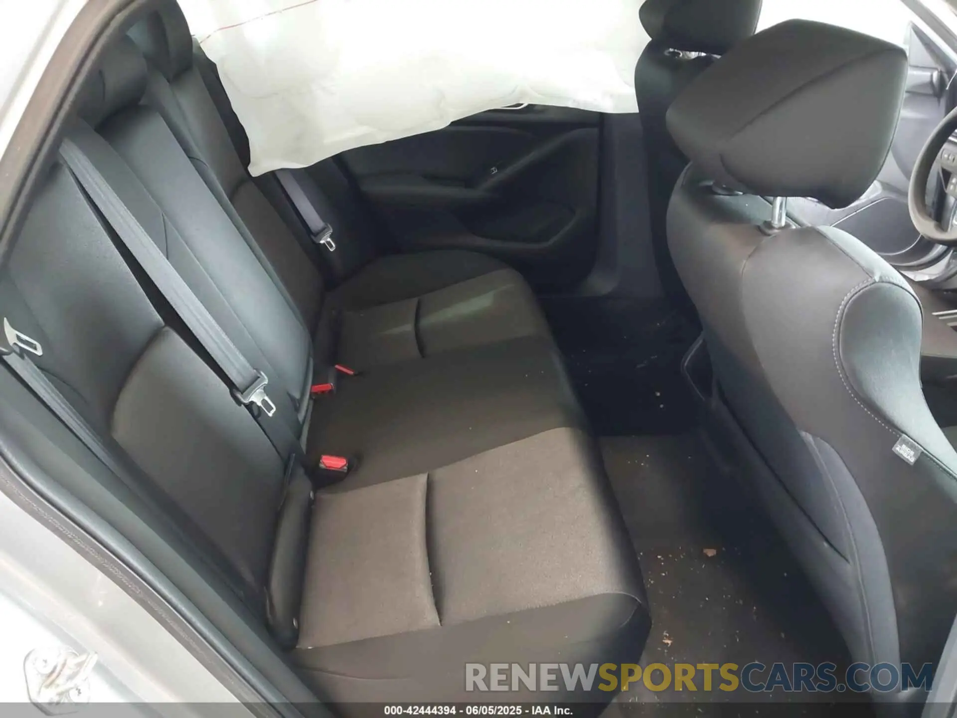 8 Photograph of a damaged car 1HGCV1F11KA071341 HONDA ACCORD 2019