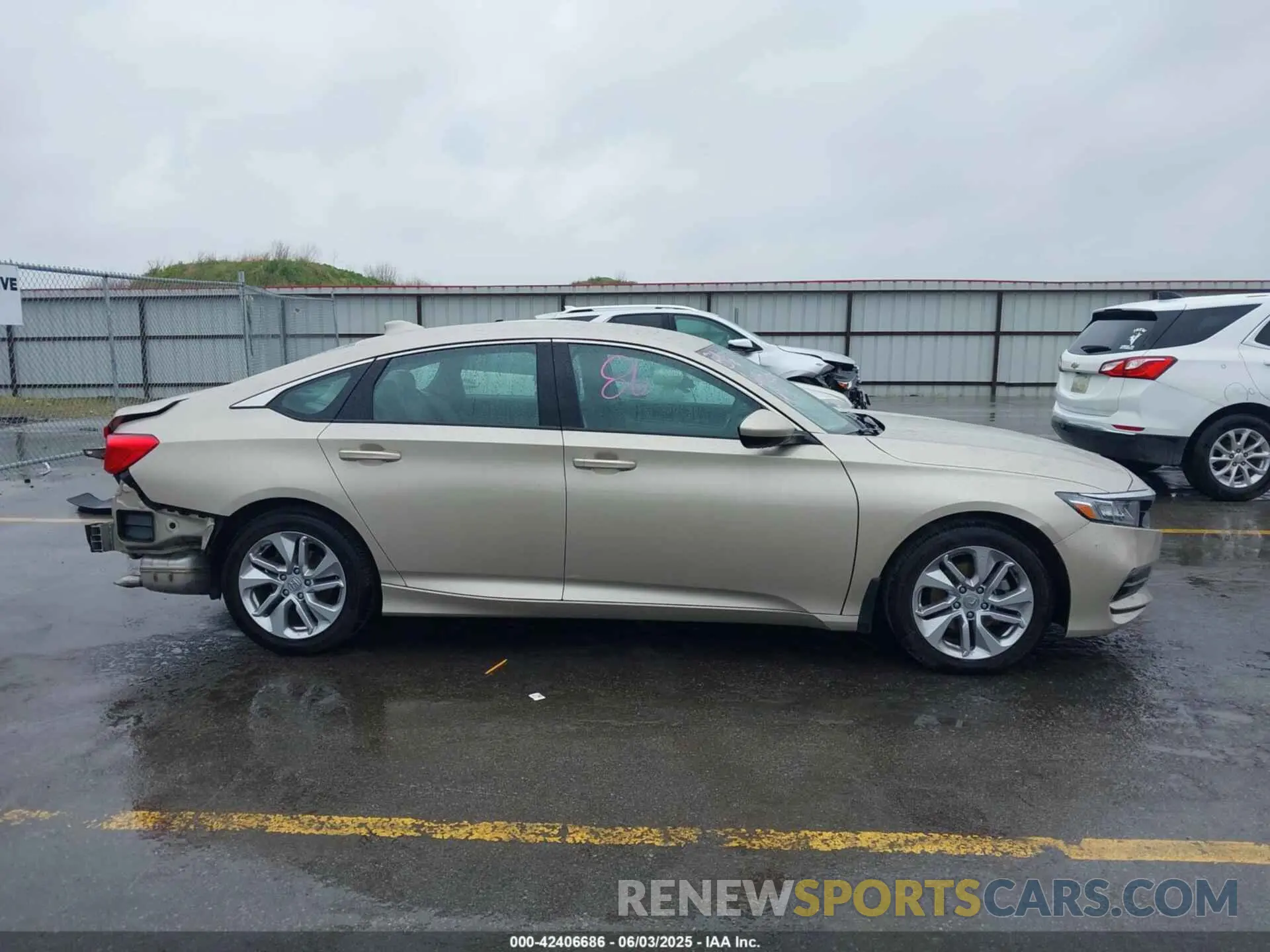 14 Photograph of a damaged car 1HGCV1F11KA084705 HONDA ACCORD 2019
