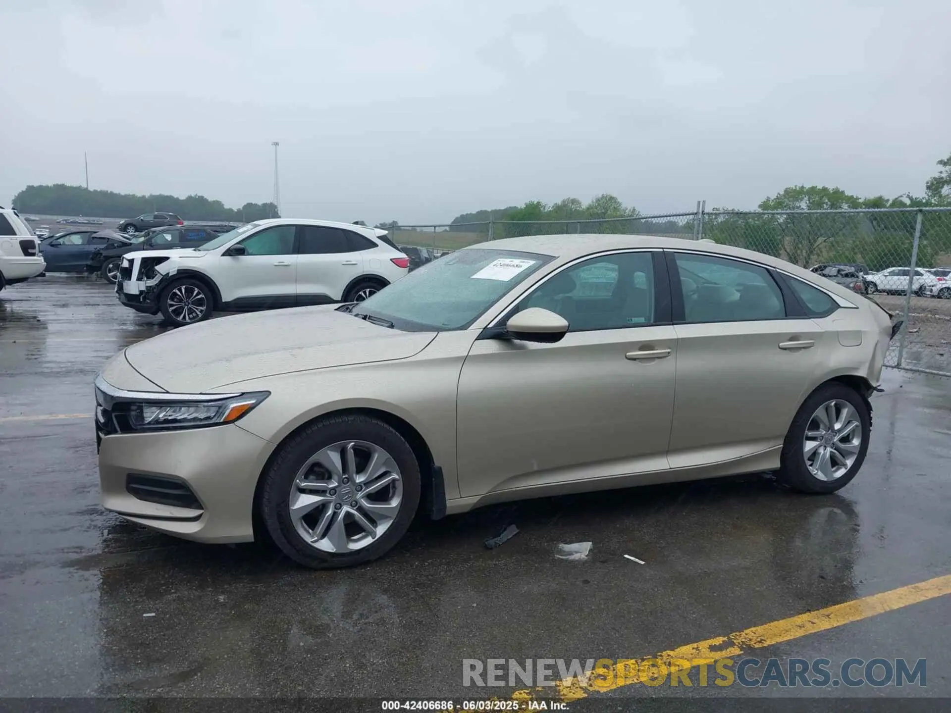 15 Photograph of a damaged car 1HGCV1F11KA084705 HONDA ACCORD 2019
