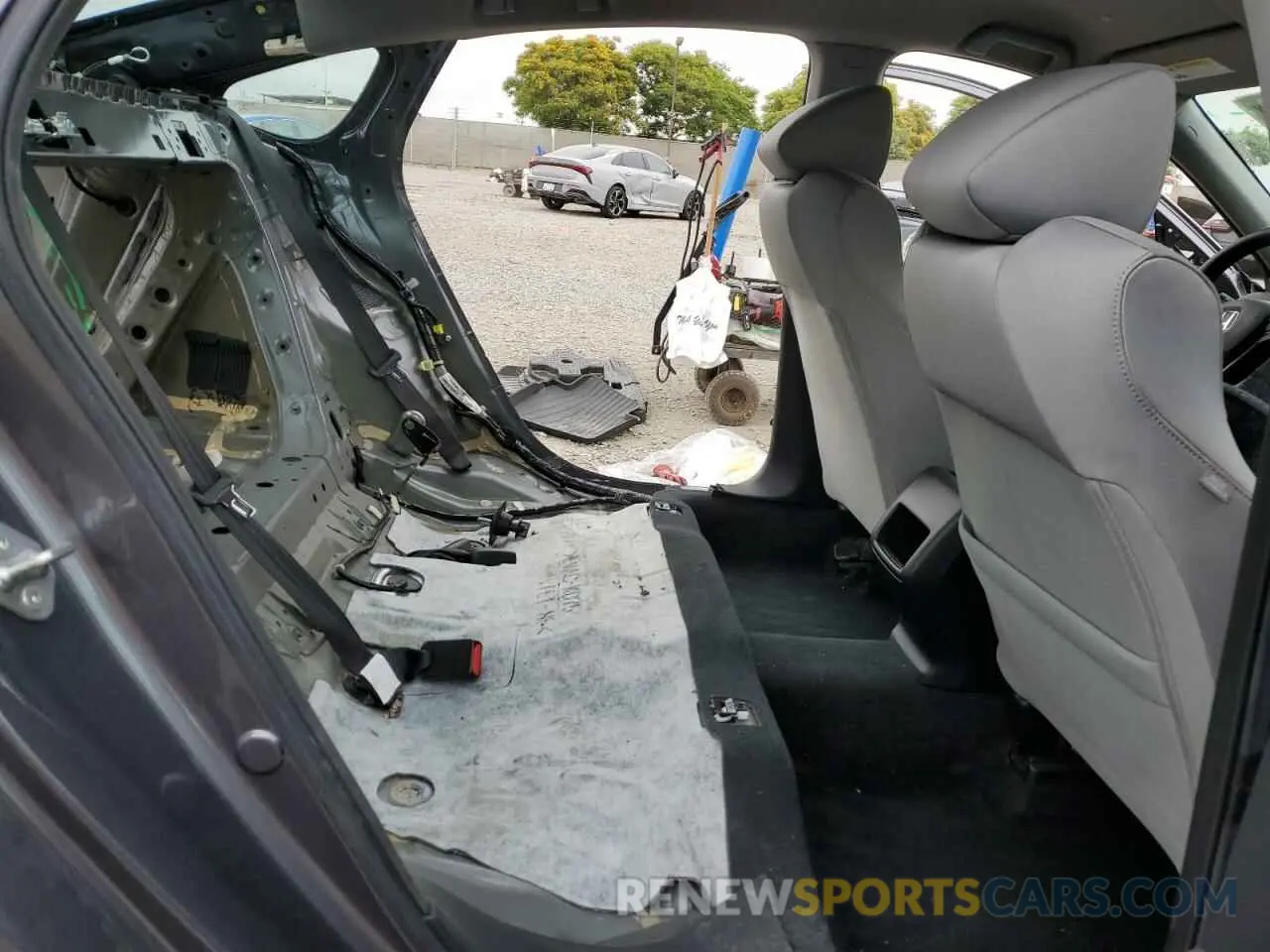 10 Photograph of a damaged car 1HGCV1F11KA090181 HONDA ACCORD 2019