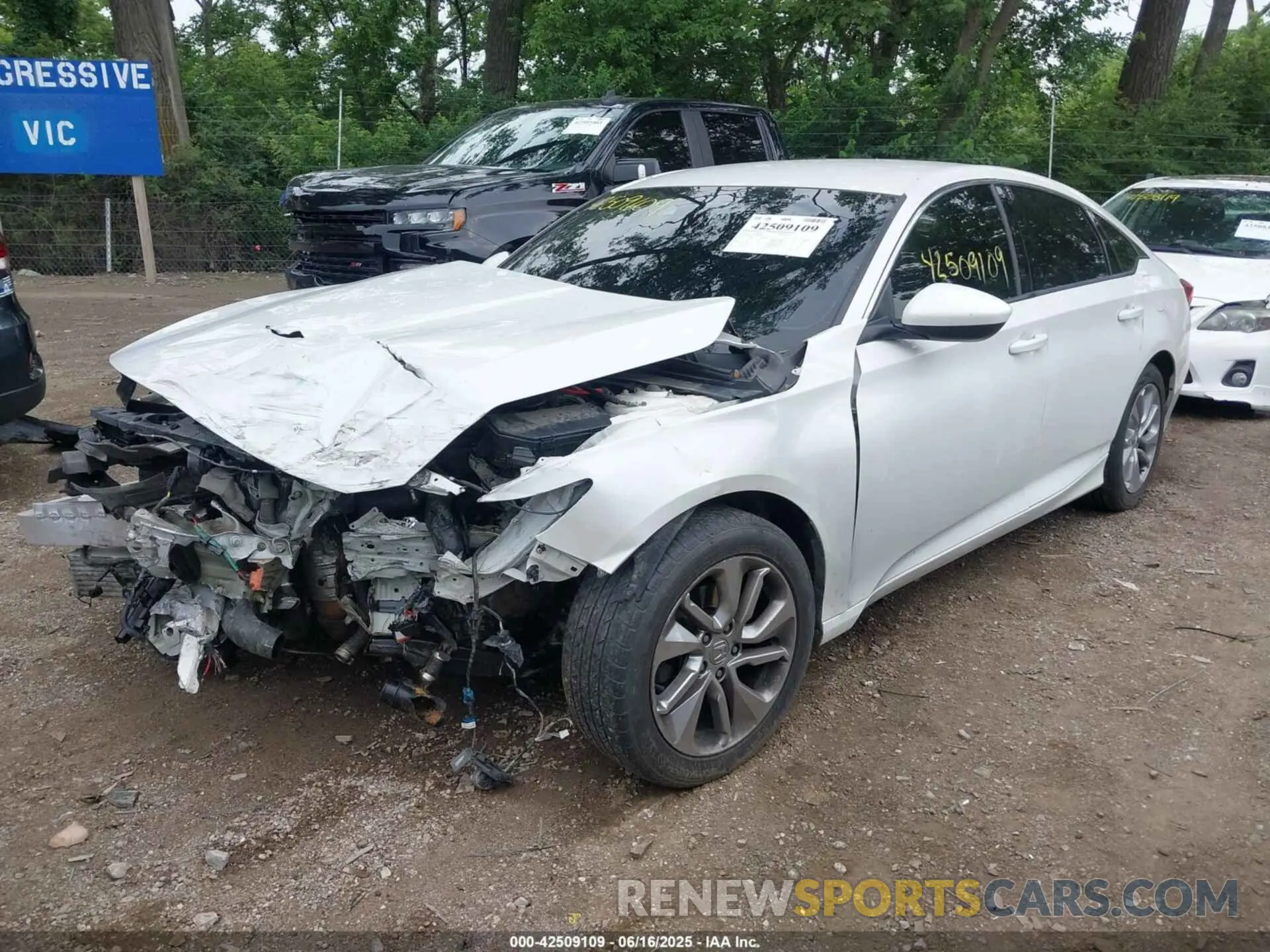 6 Photograph of a damaged car 1HGCV1F11KA098698 HONDA ACCORD 2019