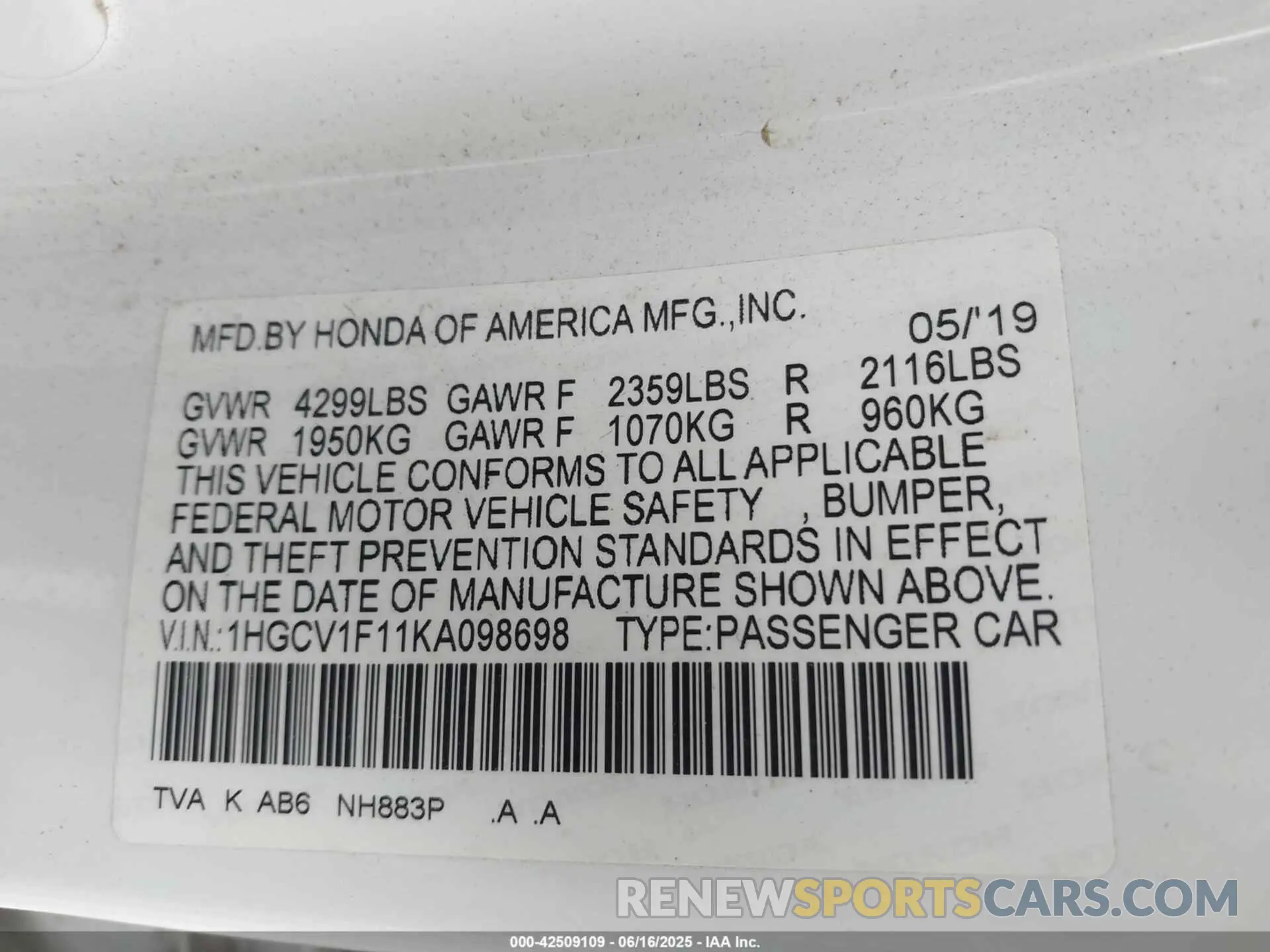 9 Photograph of a damaged car 1HGCV1F11KA098698 HONDA ACCORD 2019