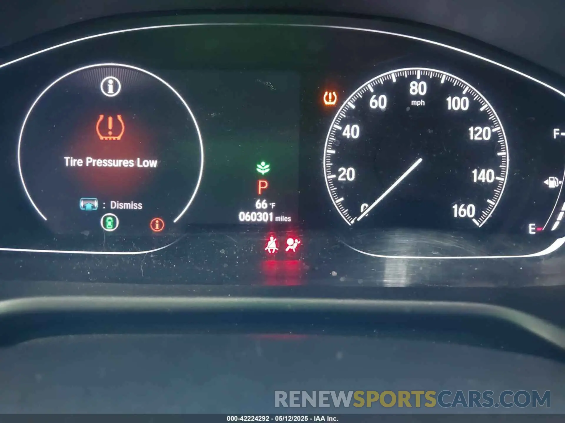 15 Photograph of a damaged car 1HGCV1F11KA149004 HONDA ACCORD 2019